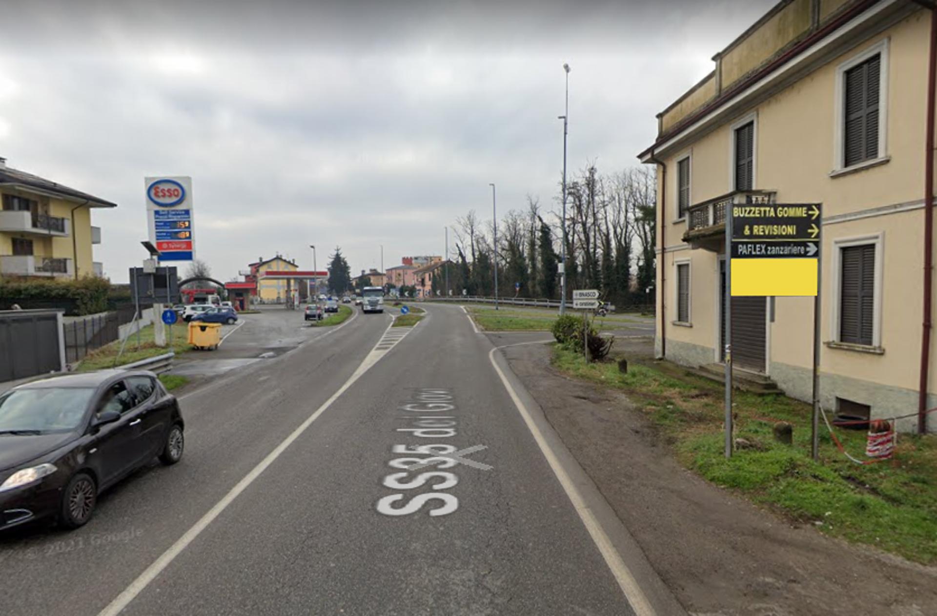 Impianto a SS35 DEI GIOVI / prima del bivio di Via Garibaldi  Binasco
