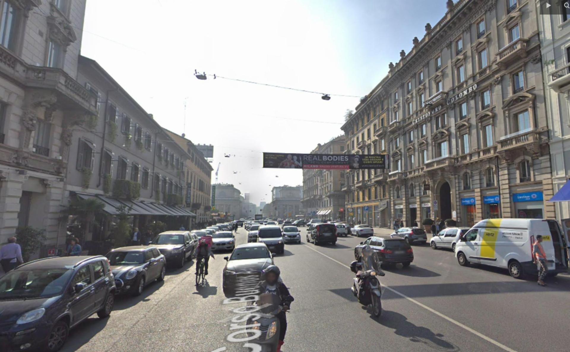 Impianto STRISCIONE a Milano, in zona Casa Galimberti
