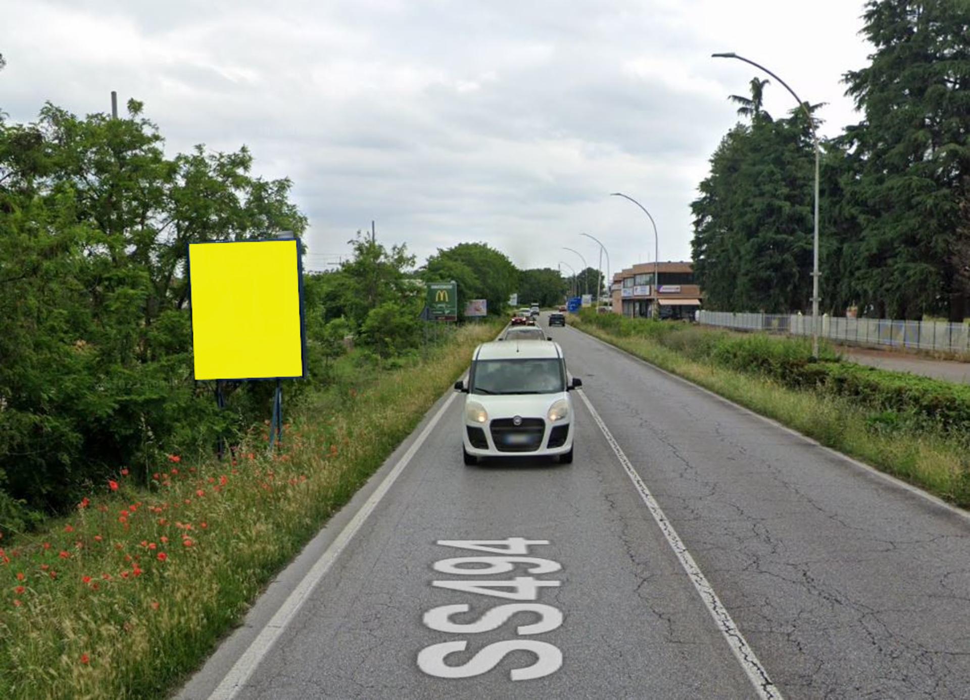 Impianto CARTELLONISTICA a Abbiategrasso, in zona McDonald's