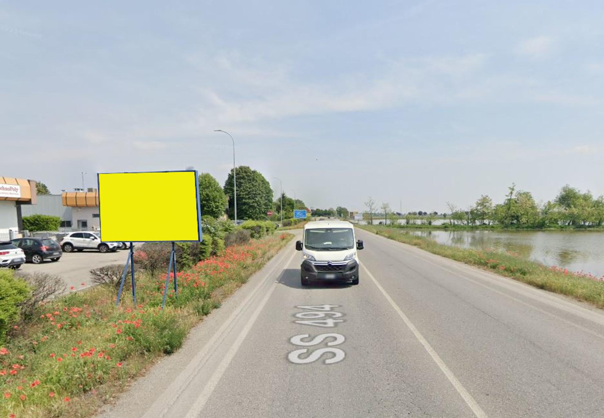 Impianto CARTELLONISTICA a Vigevano, in zona Q8