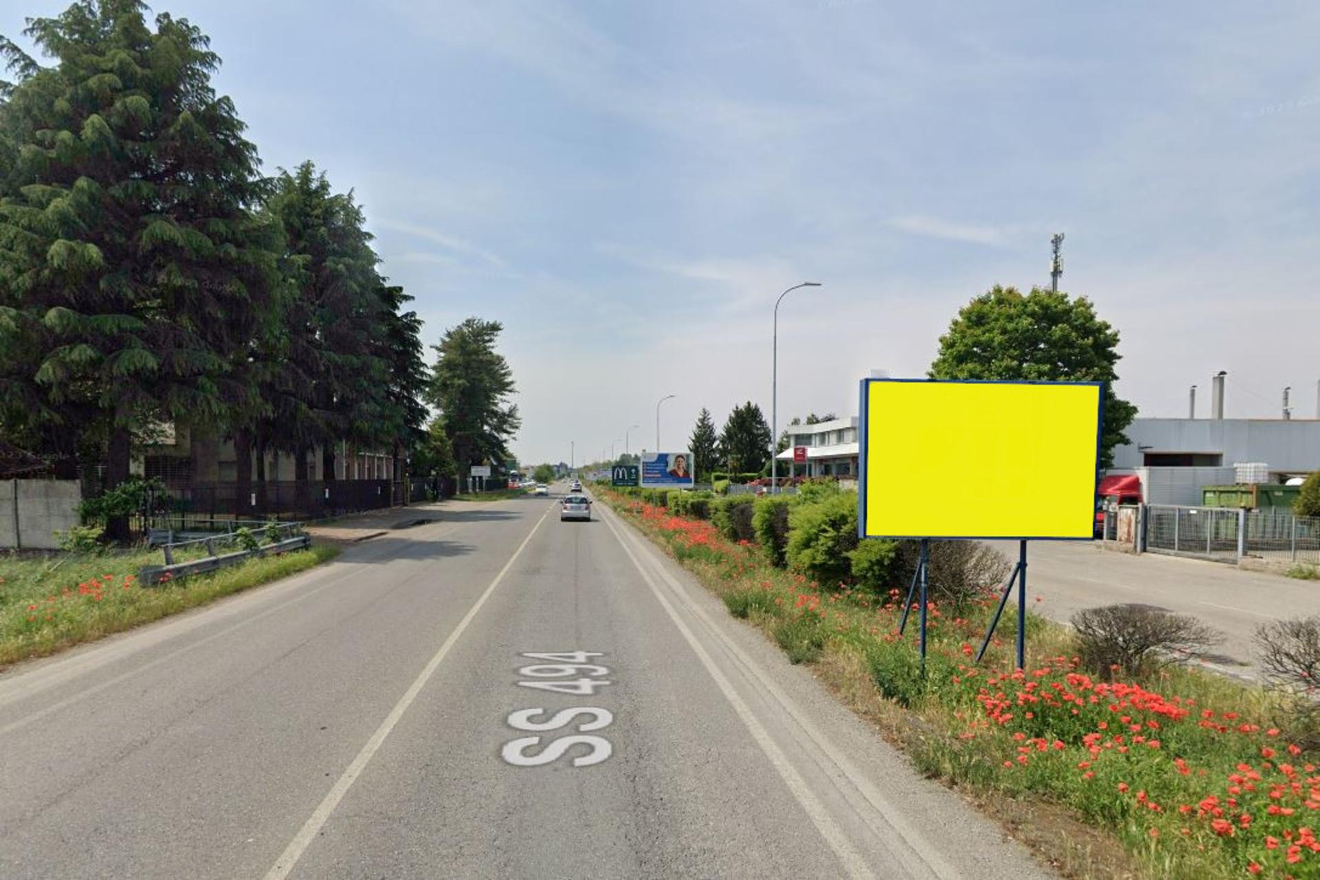 Impianto CARTELLONISTICA a Vigevano, in zona Q8