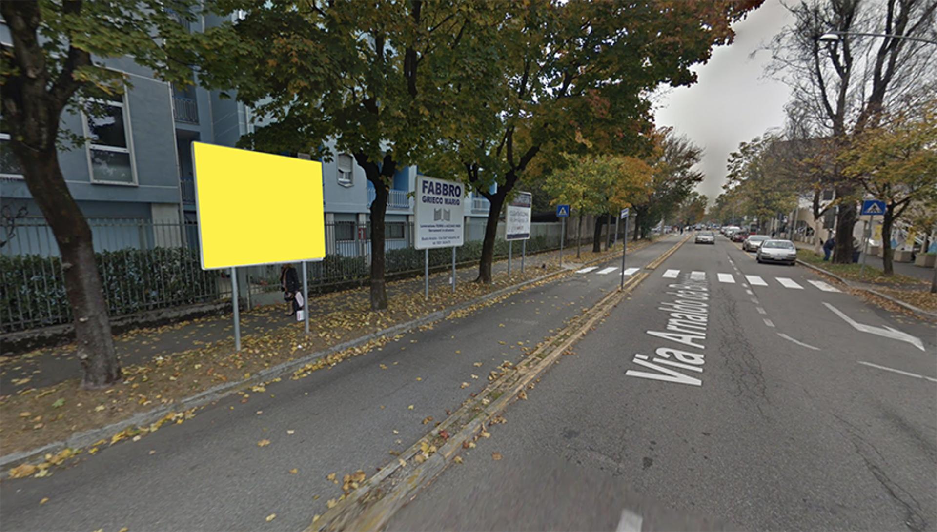 Impianto CARTELLONISTICA a Busto Arsizio, in zona Caffè all'angolo