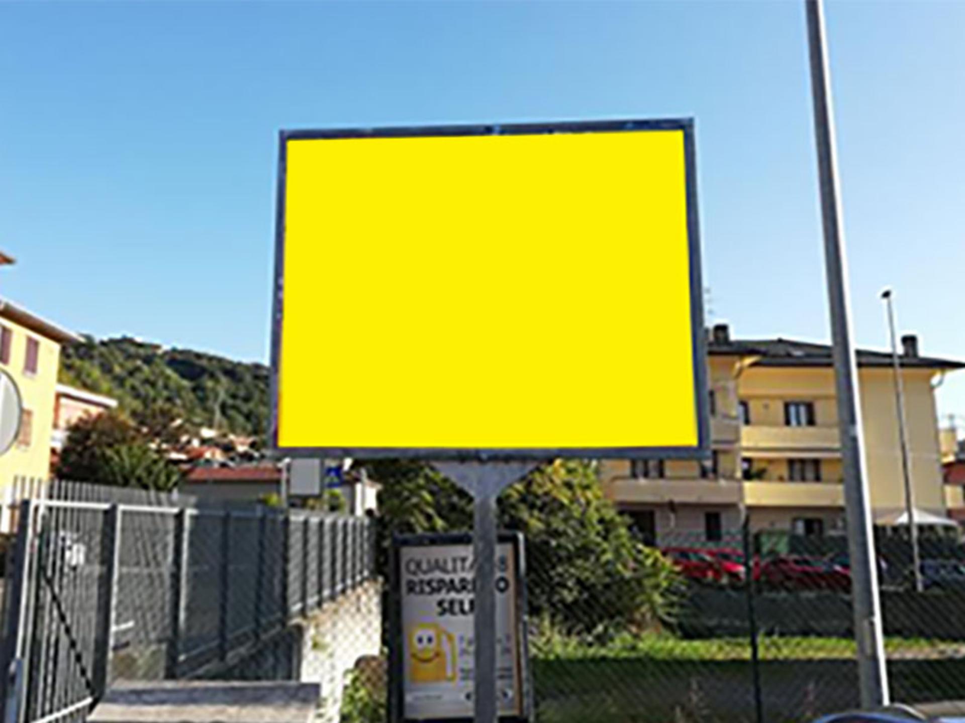 Impianto POSTER a Lecco, in zona Garage pub