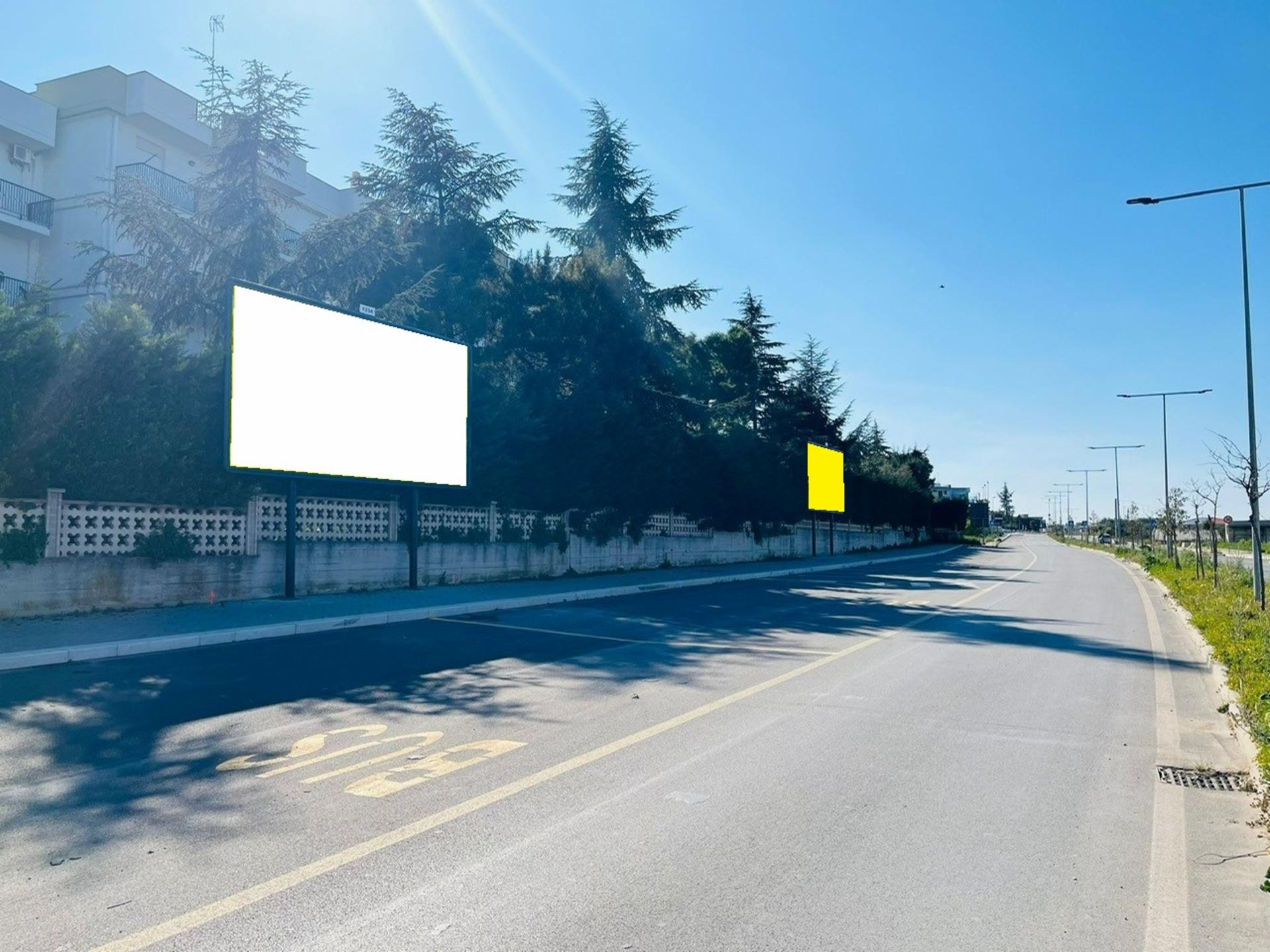 Impianto a VIALE PERTINI PRESSI STAZIONE DI SERVIZIO DILL'S (2 DA SX)  Ruvo di Puglia