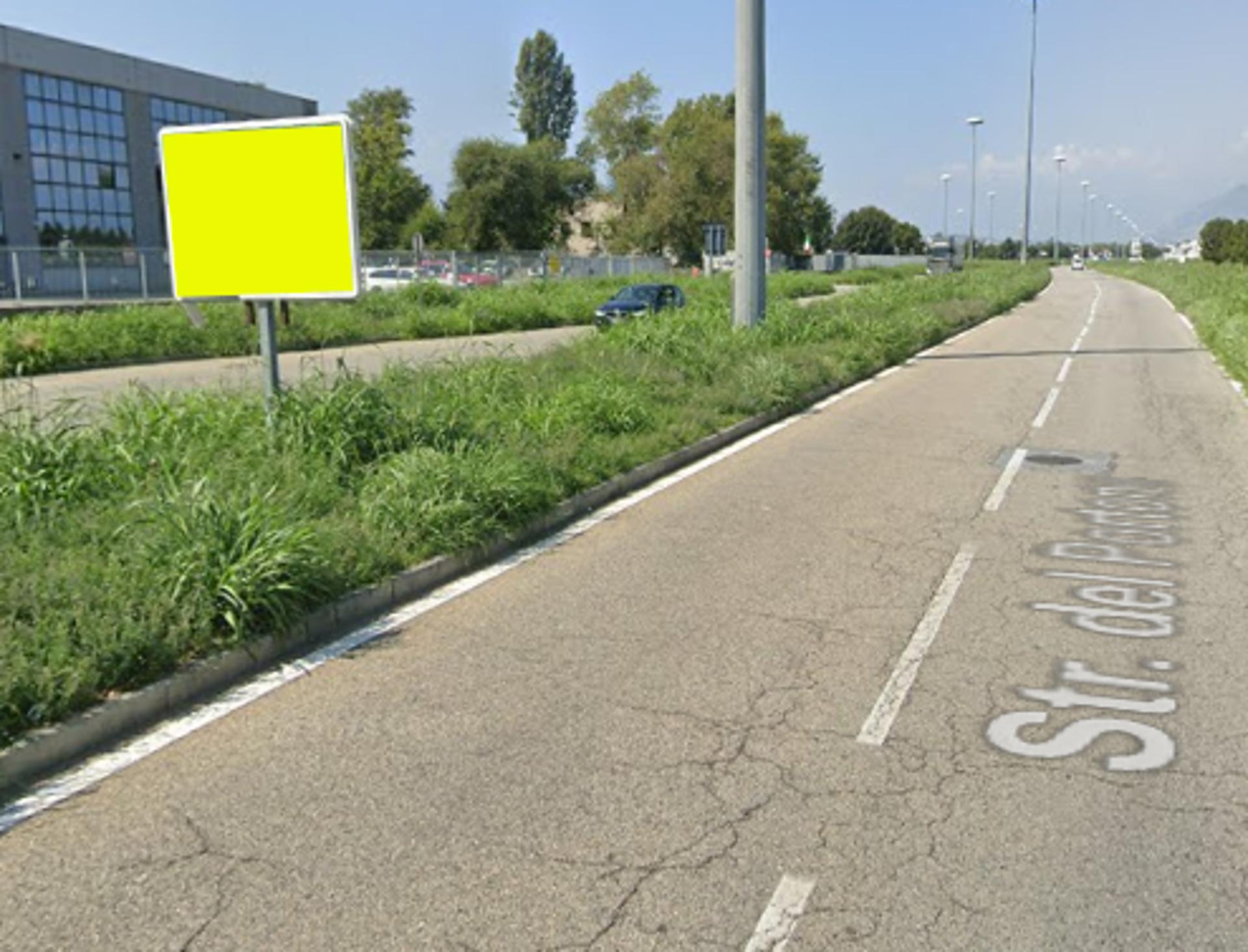 Impianto CARTELLONISTICA a Torino, in zona Lentini's