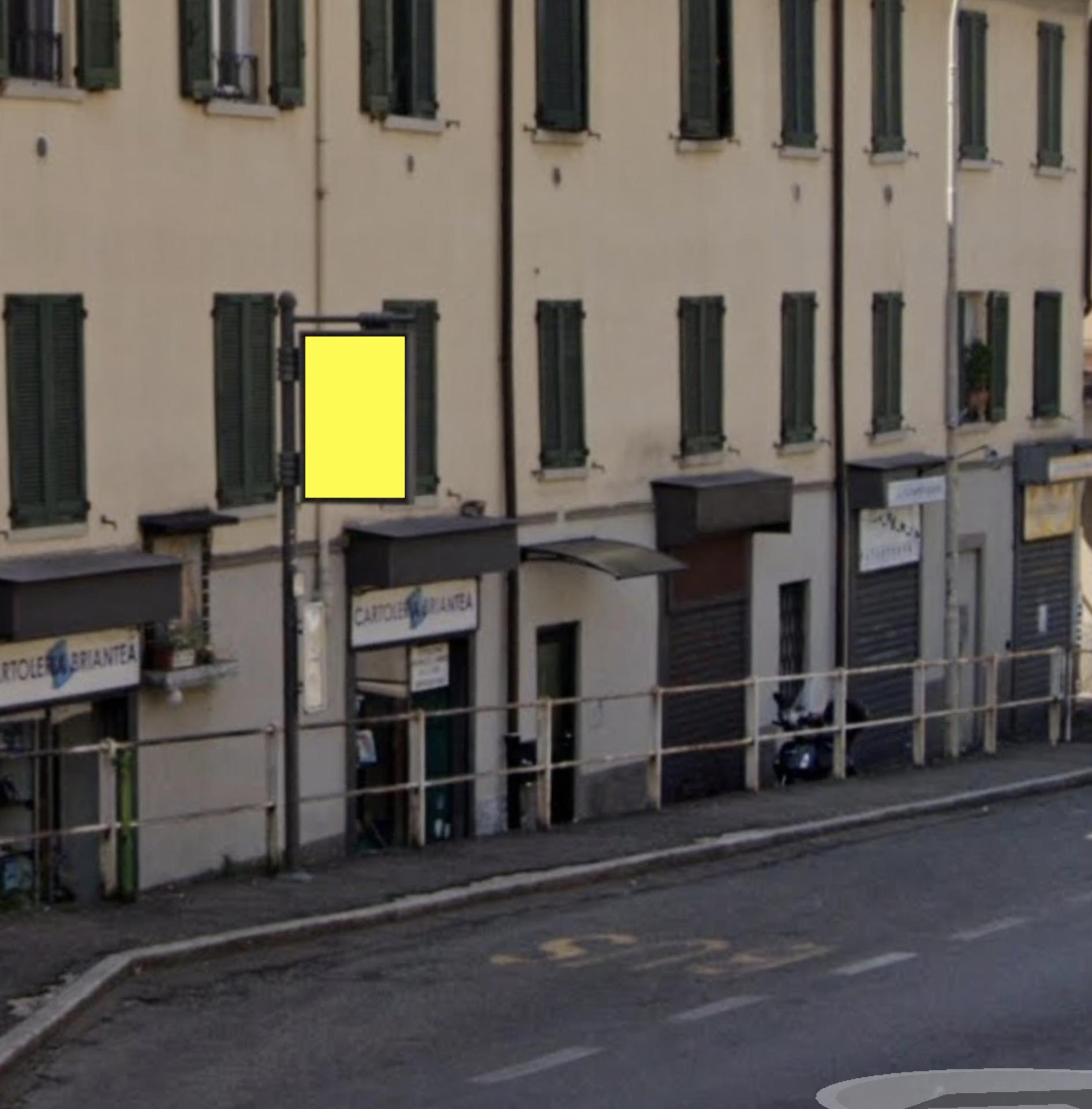 Impianto a VIA BRIANTEA CIV.26 SEMAFORO V.PIAVE  Como