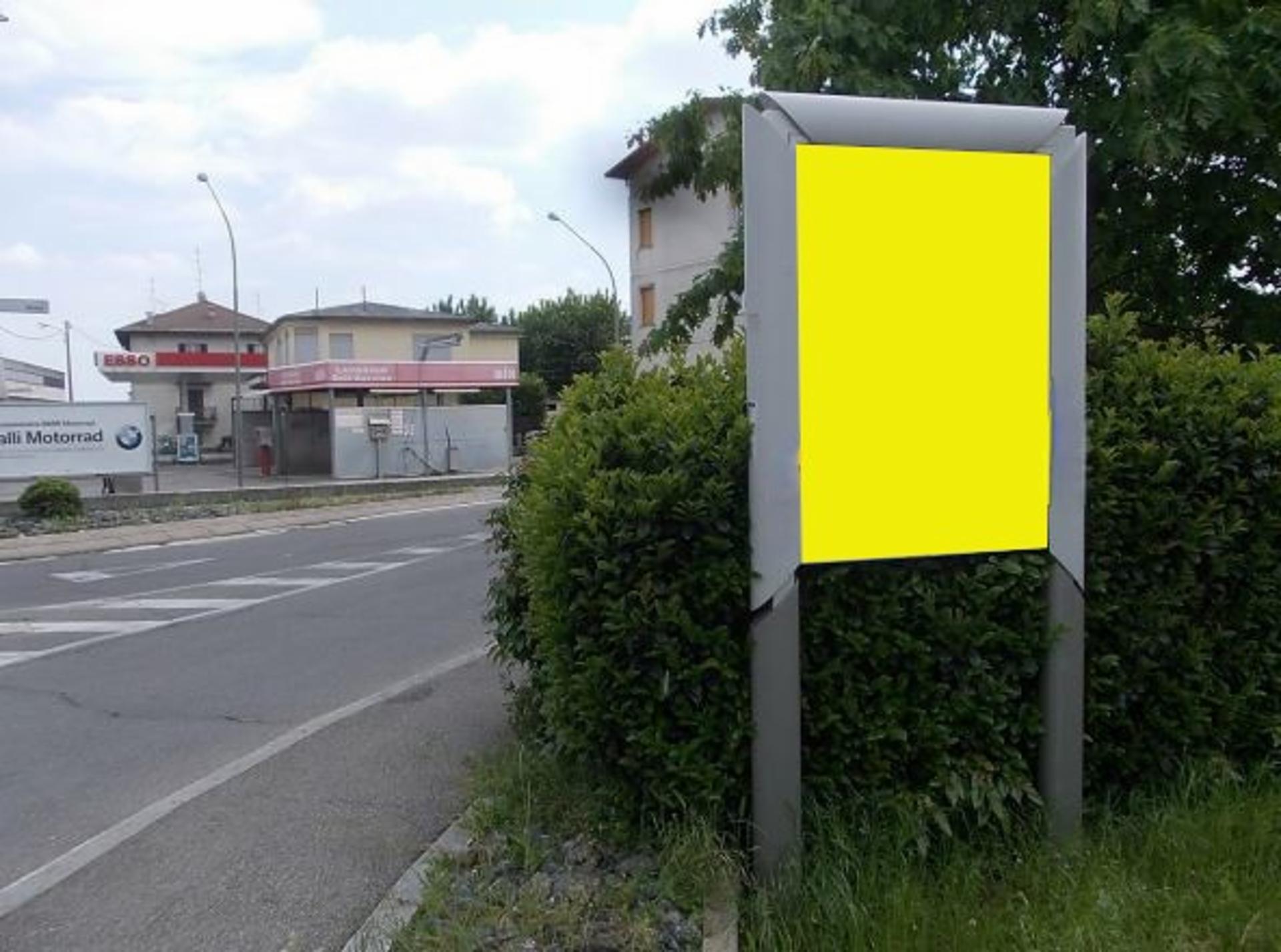 Impianto stendardo a Cantù