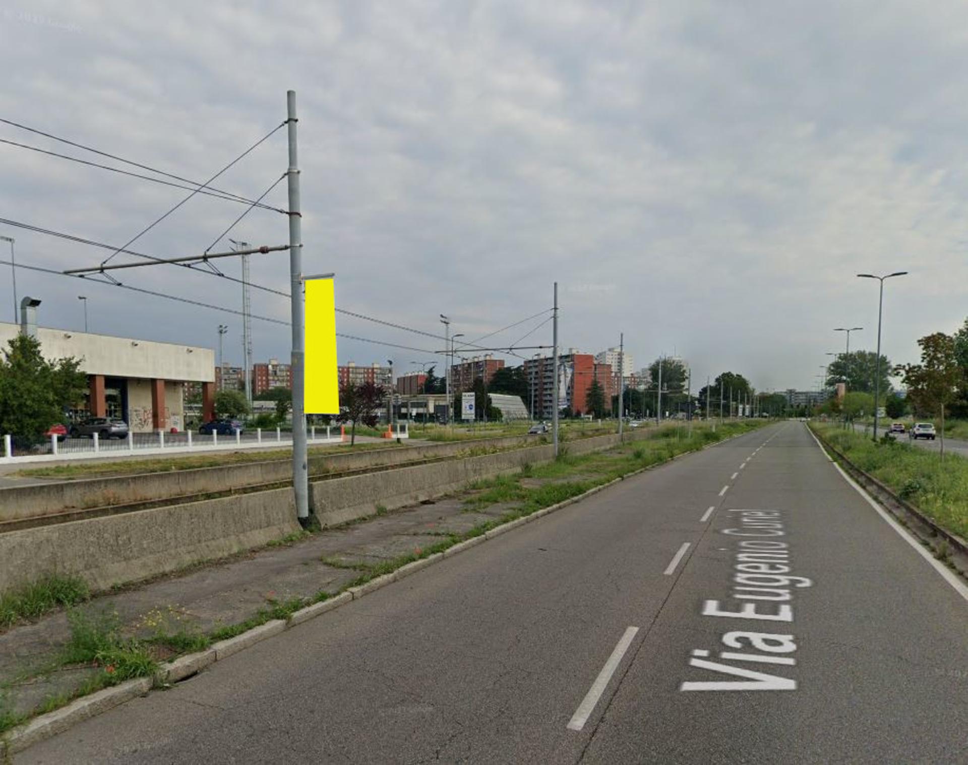 Impianto VERTICAL BANNER a Rozzano, in zona Ina Market