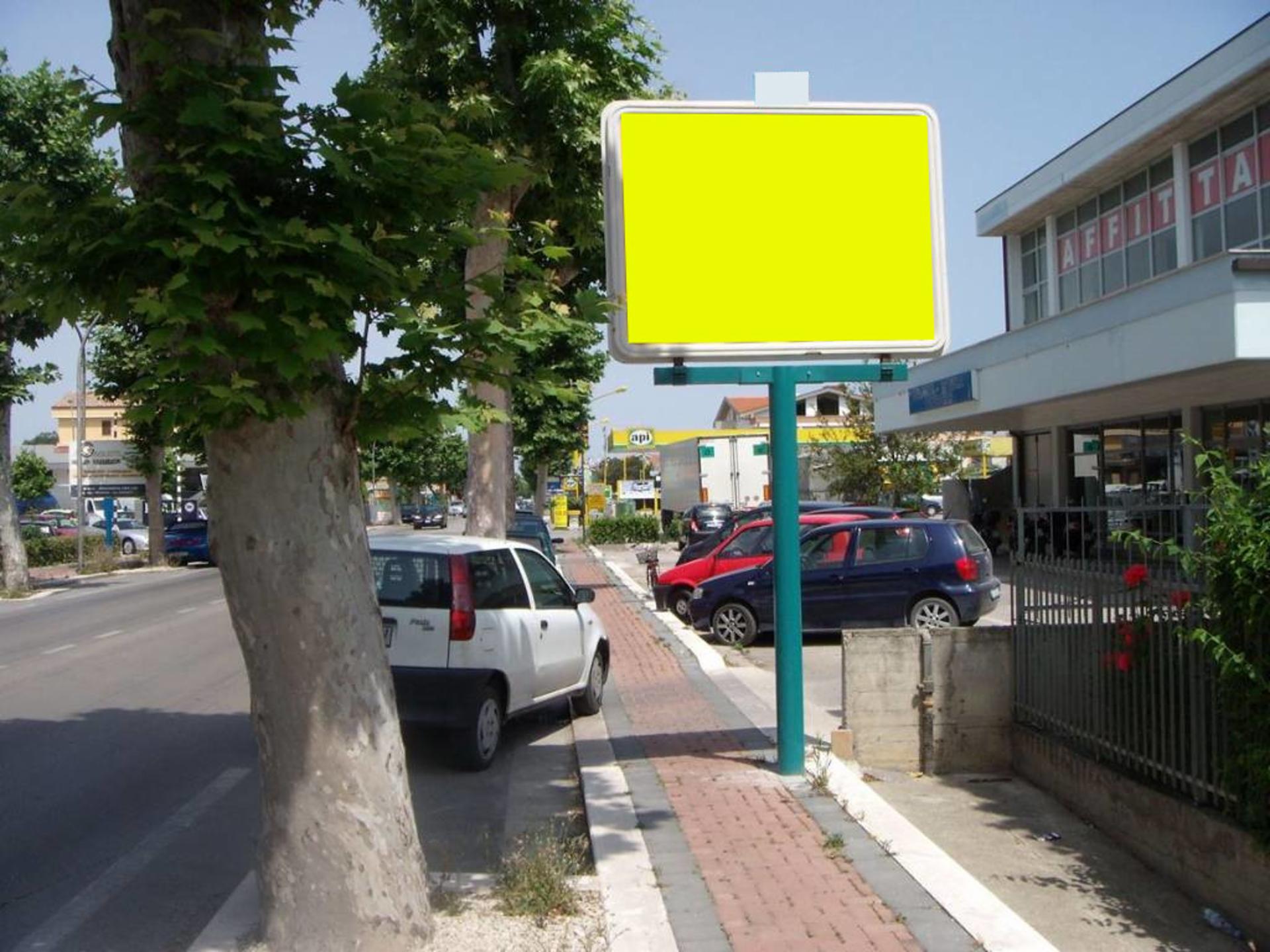 Impianto a GIULIANOVA SS 16 KM  408+370 LATO SINISTRO  Giulianova