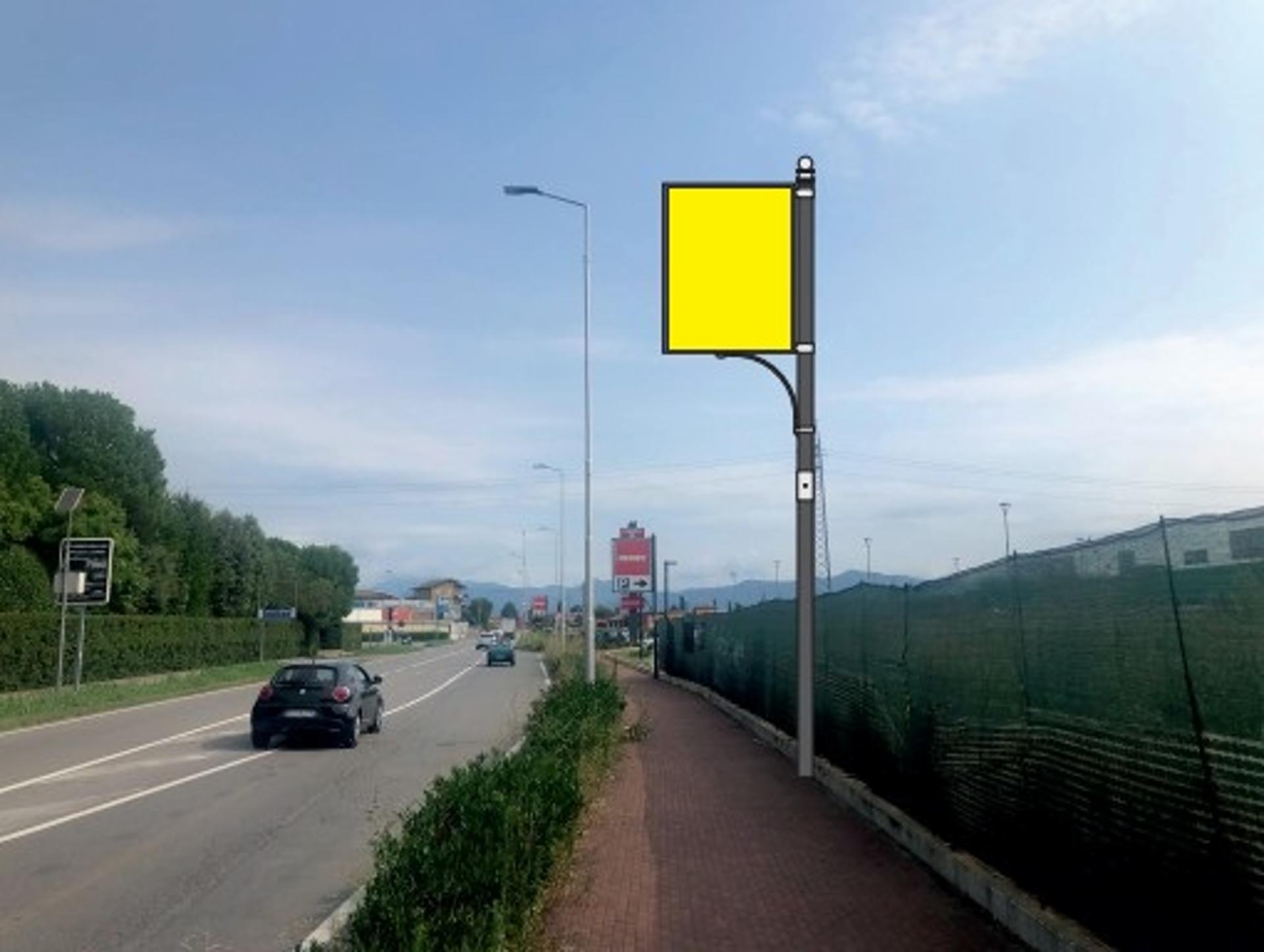 Impianto CARTELLONISTICA a Madone, in zona La Piadineria