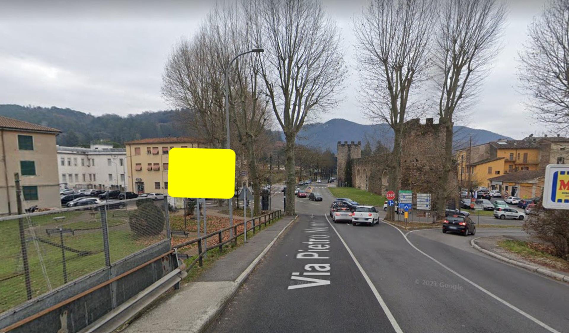 Impianto CARTELLONISTICA a Rieti, in zona Gelateria Pizzeria Giacomelli