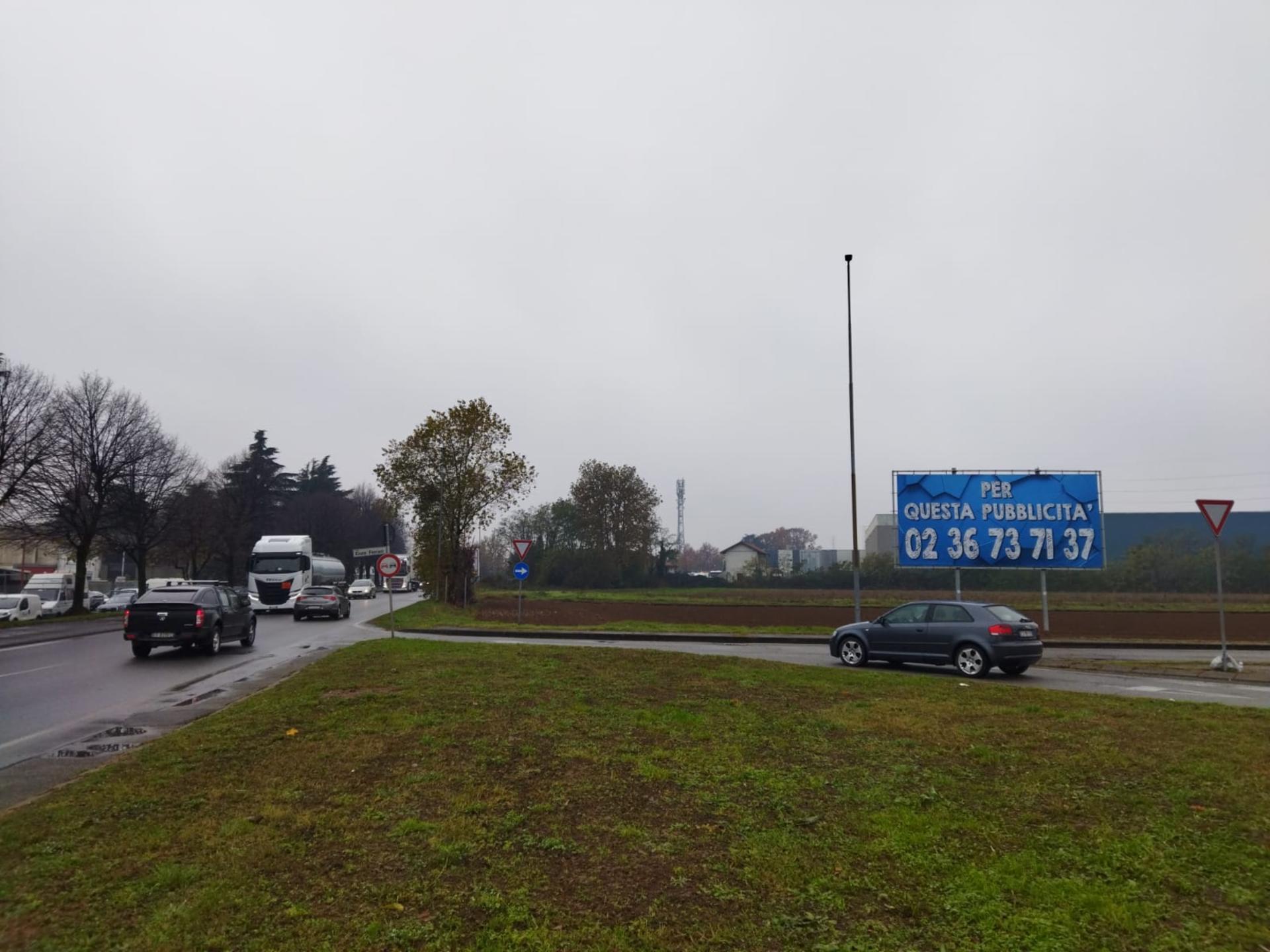 Impianto a Via Ferrari ang. S.p. 240 dir. Autostrade  Arluno