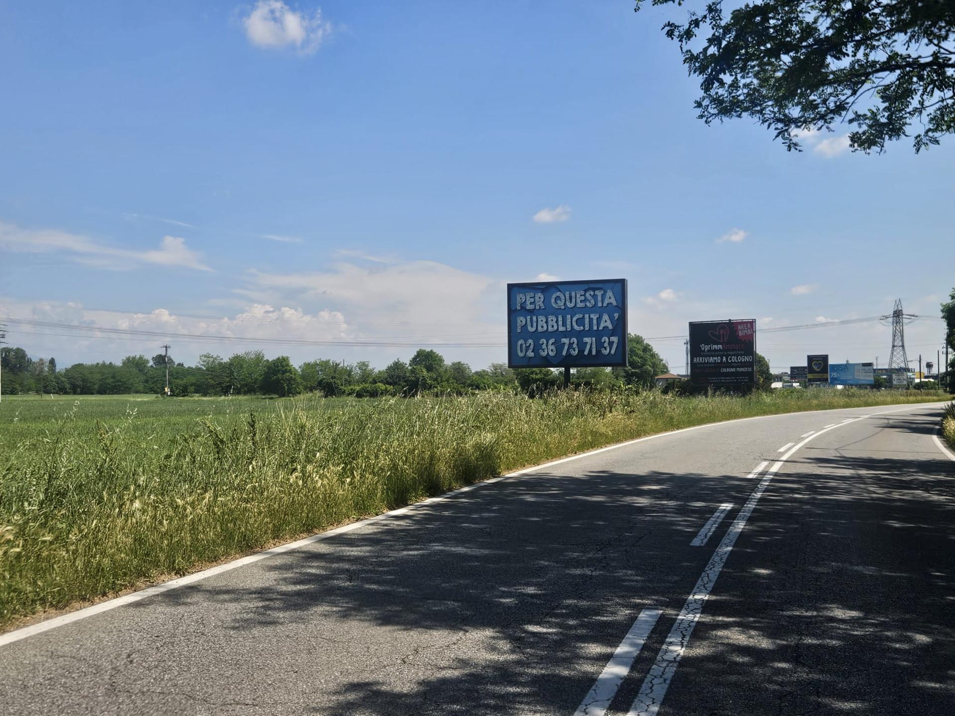 Impianto a Via Dei Mille 25 mt prima di cartello Sipe dir. Carugate  Brugherio