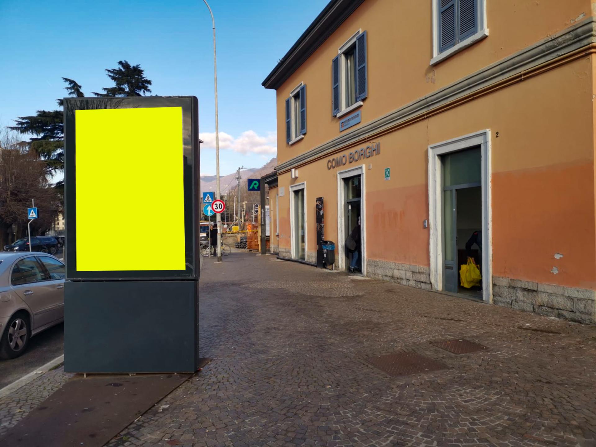 Impianto TOTEM a Como, in zona Cafè Como