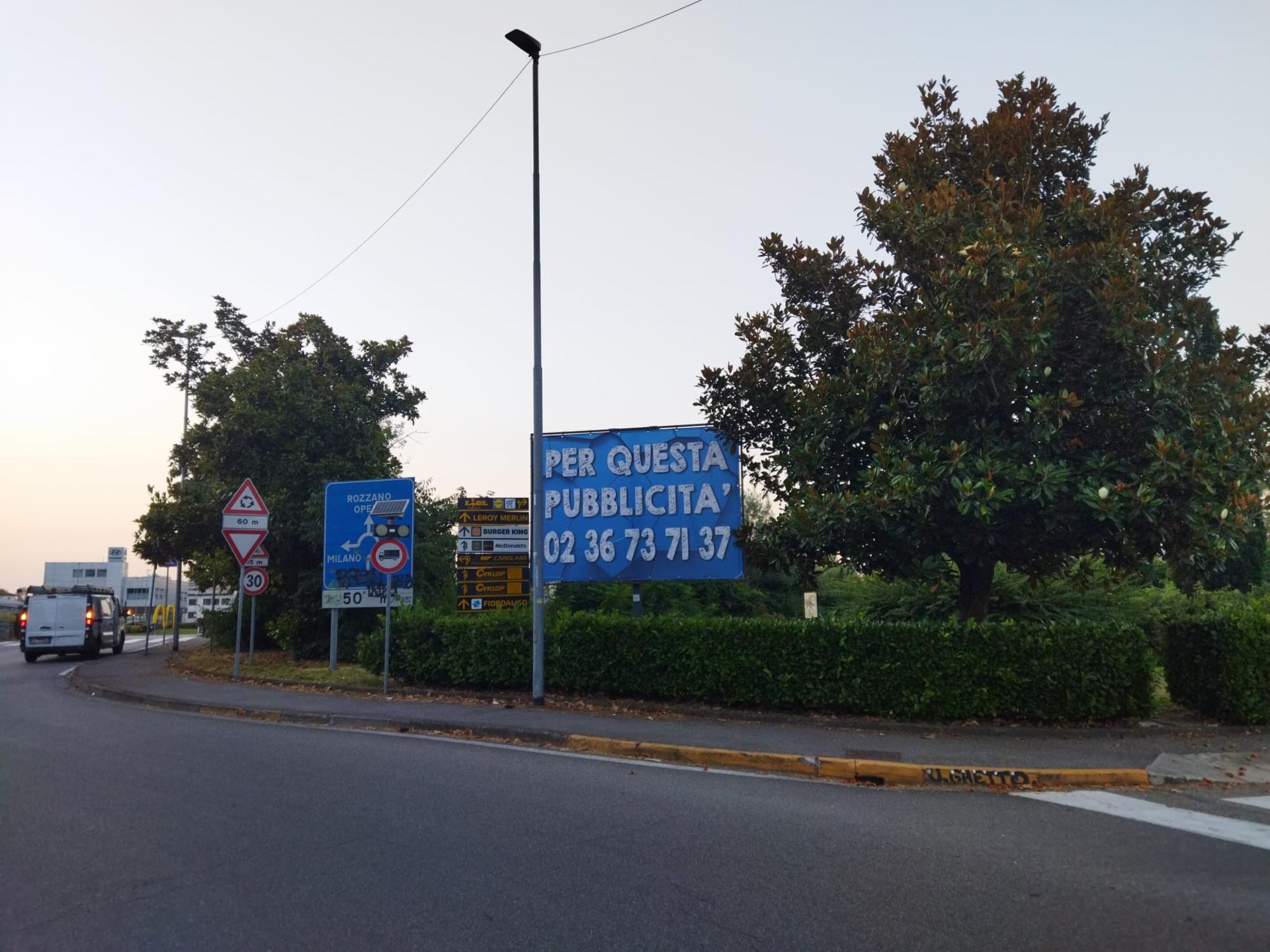 Impianto a via gran san bernardo rotatoria prima di Sp ex SS 35  Rozzano
