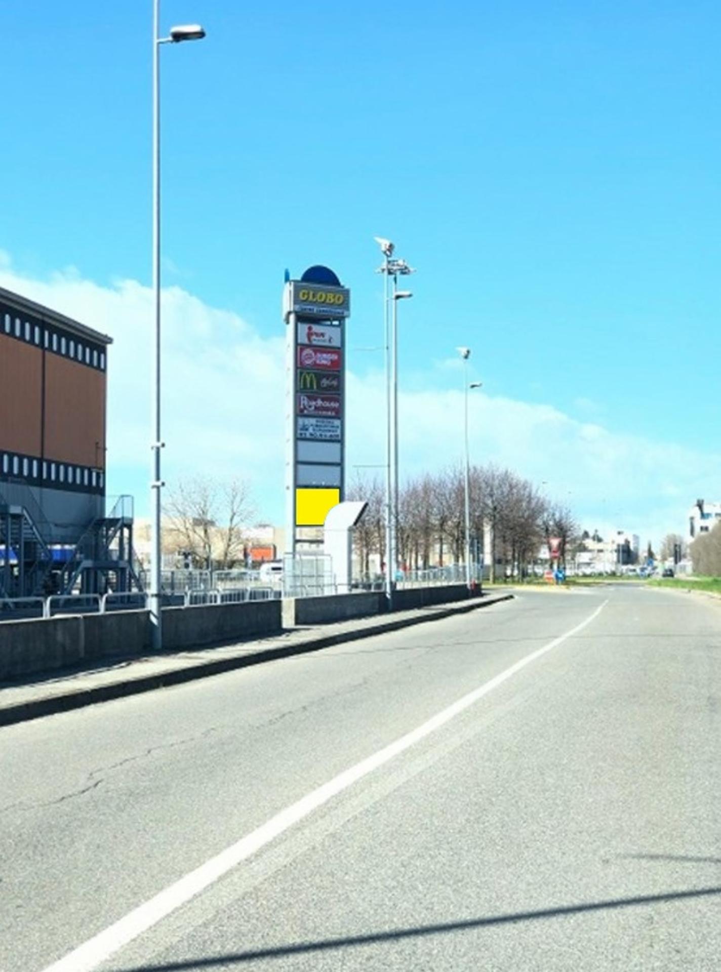 Impianto TOTEM a Cornate d'Adda, in zona Jean Louis David