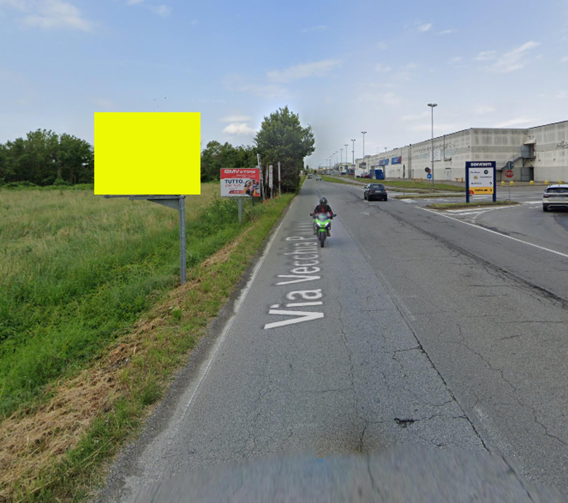 Impianto CARTELLONISTICA a Mediglia, in zona McDonald's