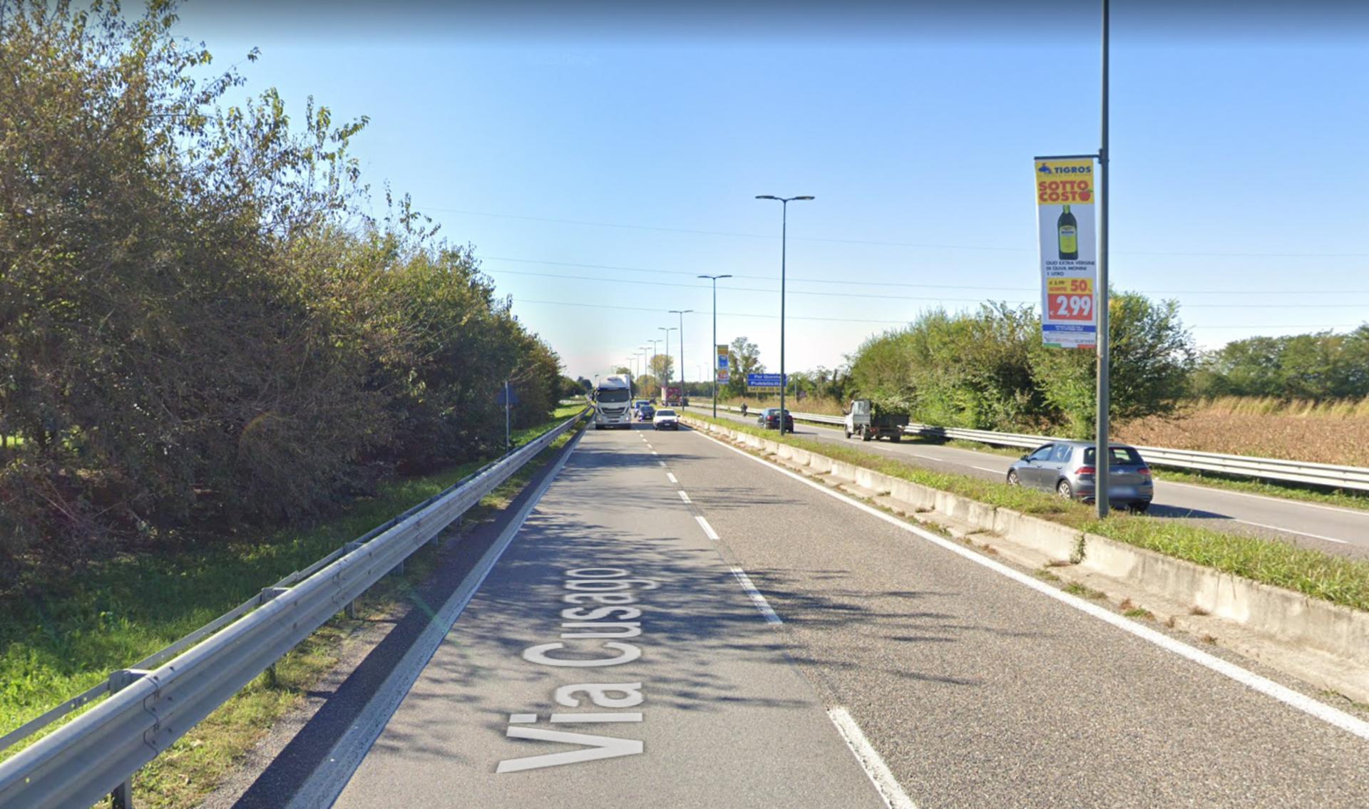 Impianto VERTICAL BANNER a Milano, in zona Panta Rei