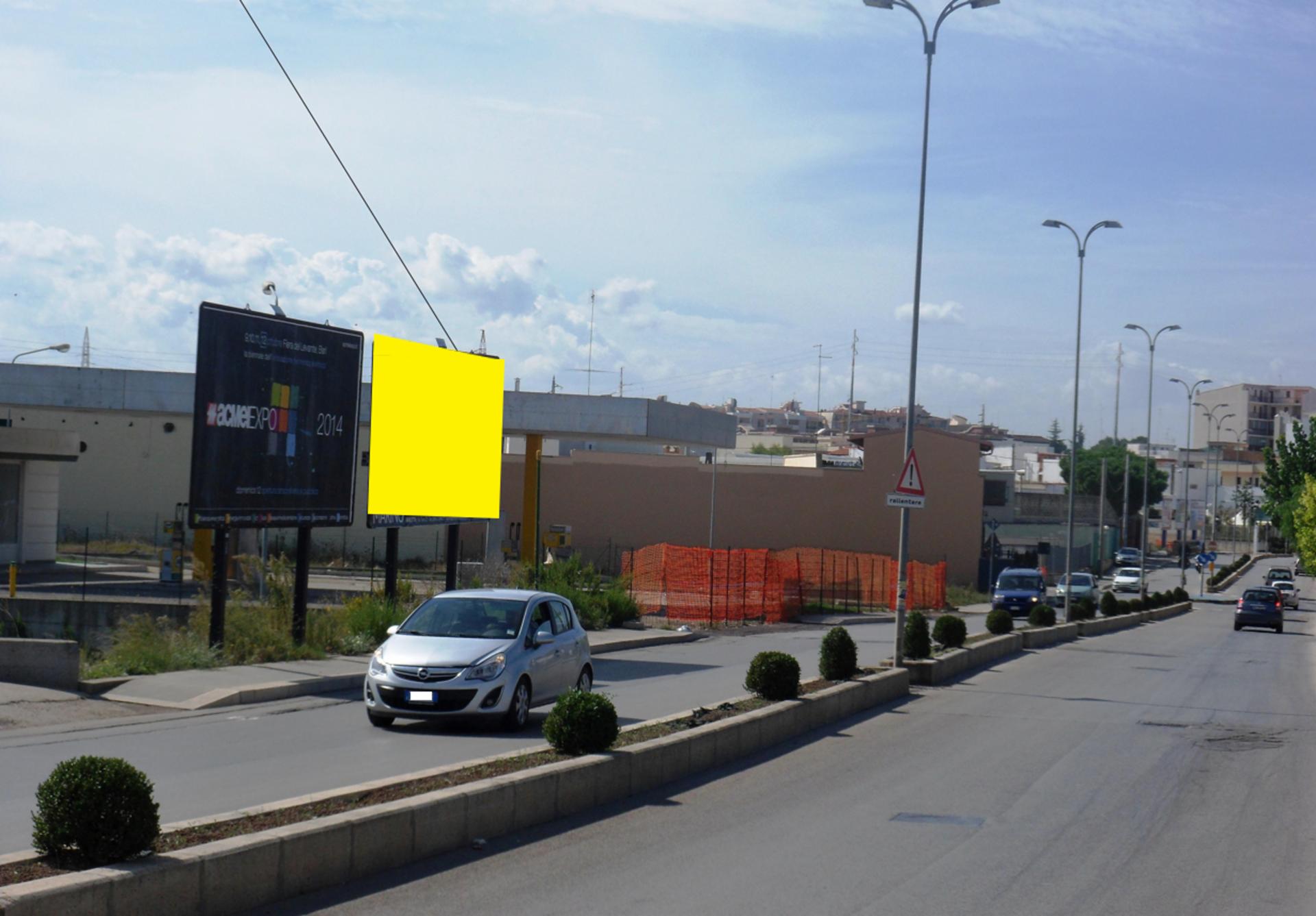 Impianto 6 X 3 a Andria, in zona bar Venere