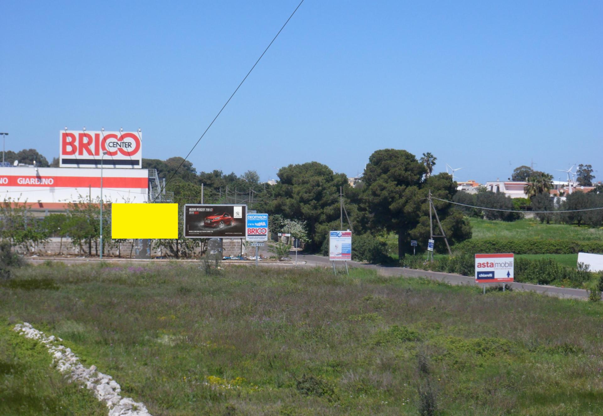 Impianto POSTER a Lecce, in zona Decathlon