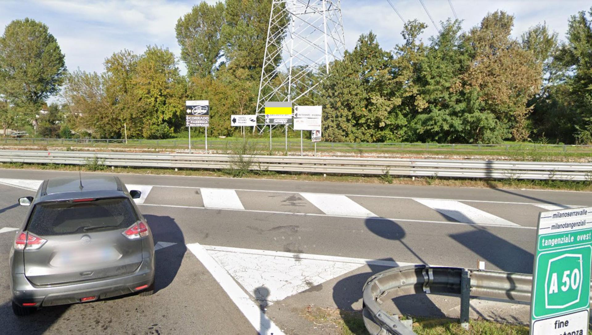Impianto frecce / preinsegne a Trezzano sul Naviglio