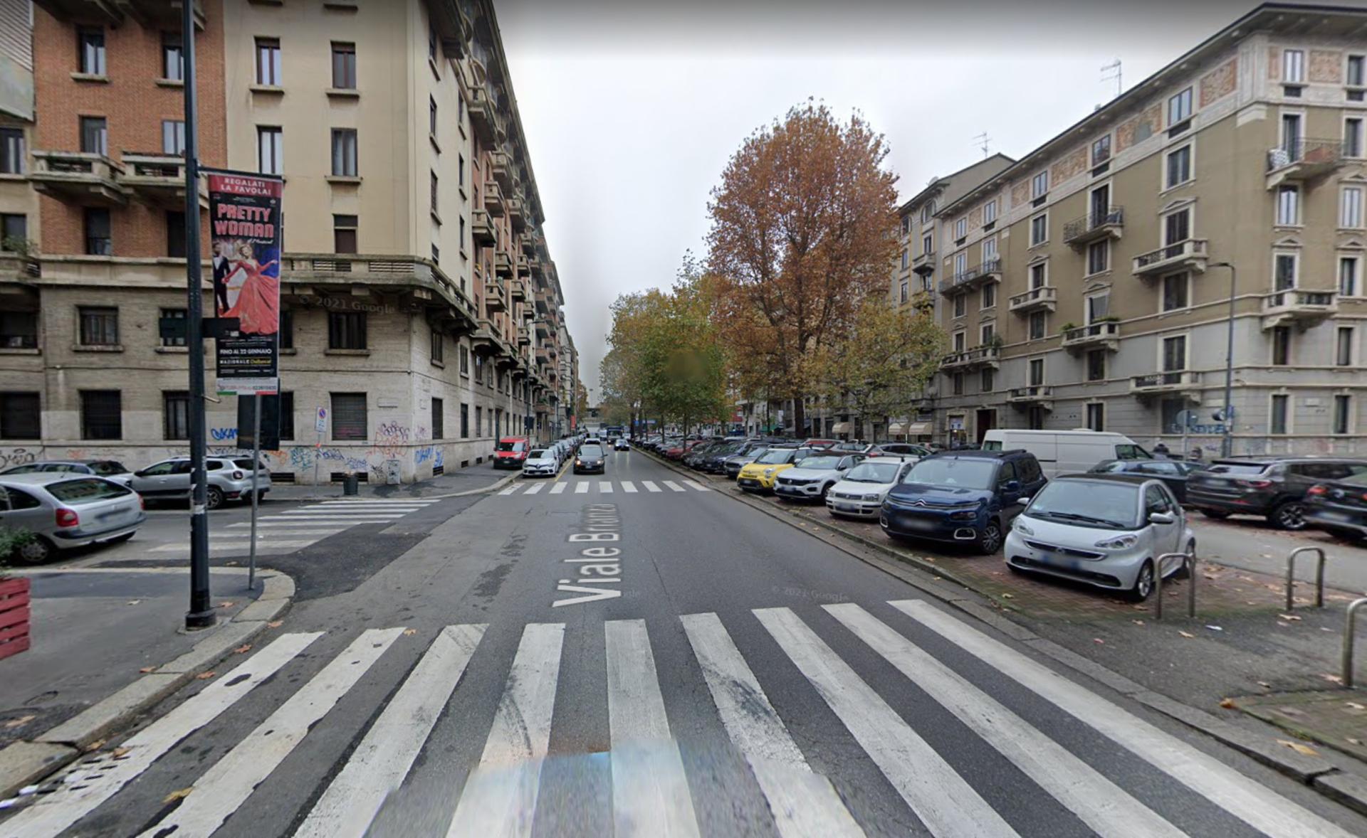 Impianto VERTICAL BANNER a Milano, in zona Giorgia's Cafe