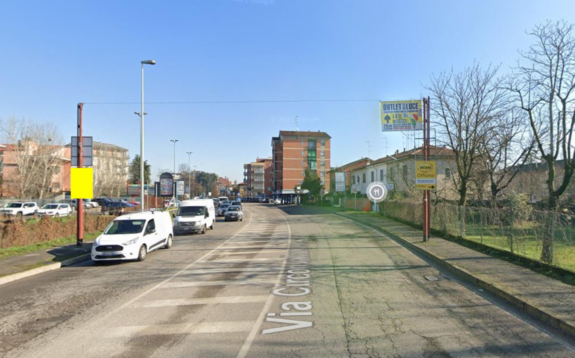 Impianto POLE MEDIA a Trezzano sul Naviglio, in zona Naviglio Sport Club