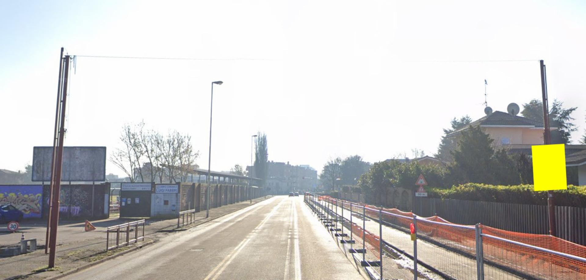 Impianto POLE MEDIA a Trezzano sul Naviglio, in zona Pizza Sprint