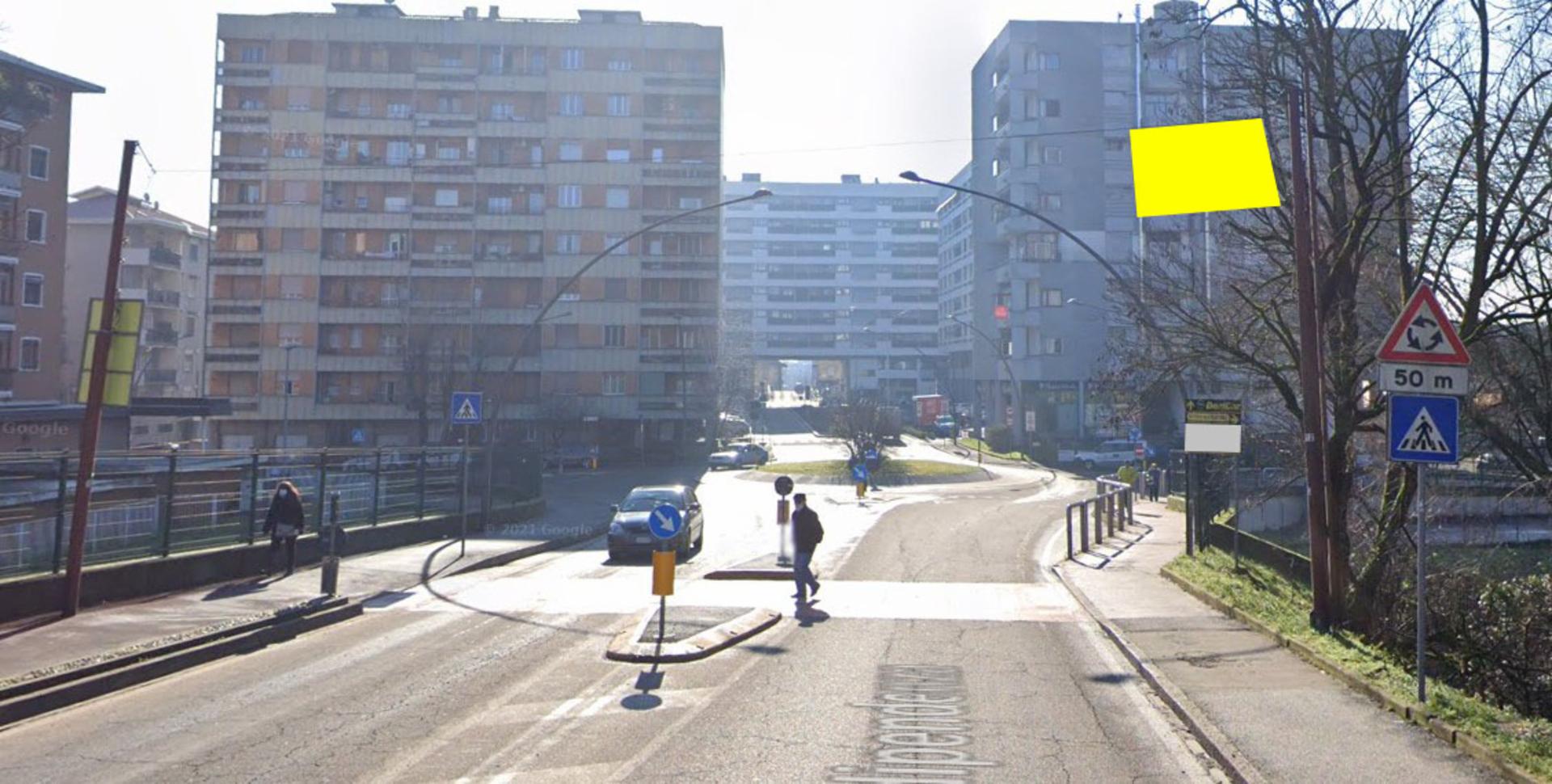 Impianto STRISCIONE a Trezzano sul Naviglio, in zona Hair shop