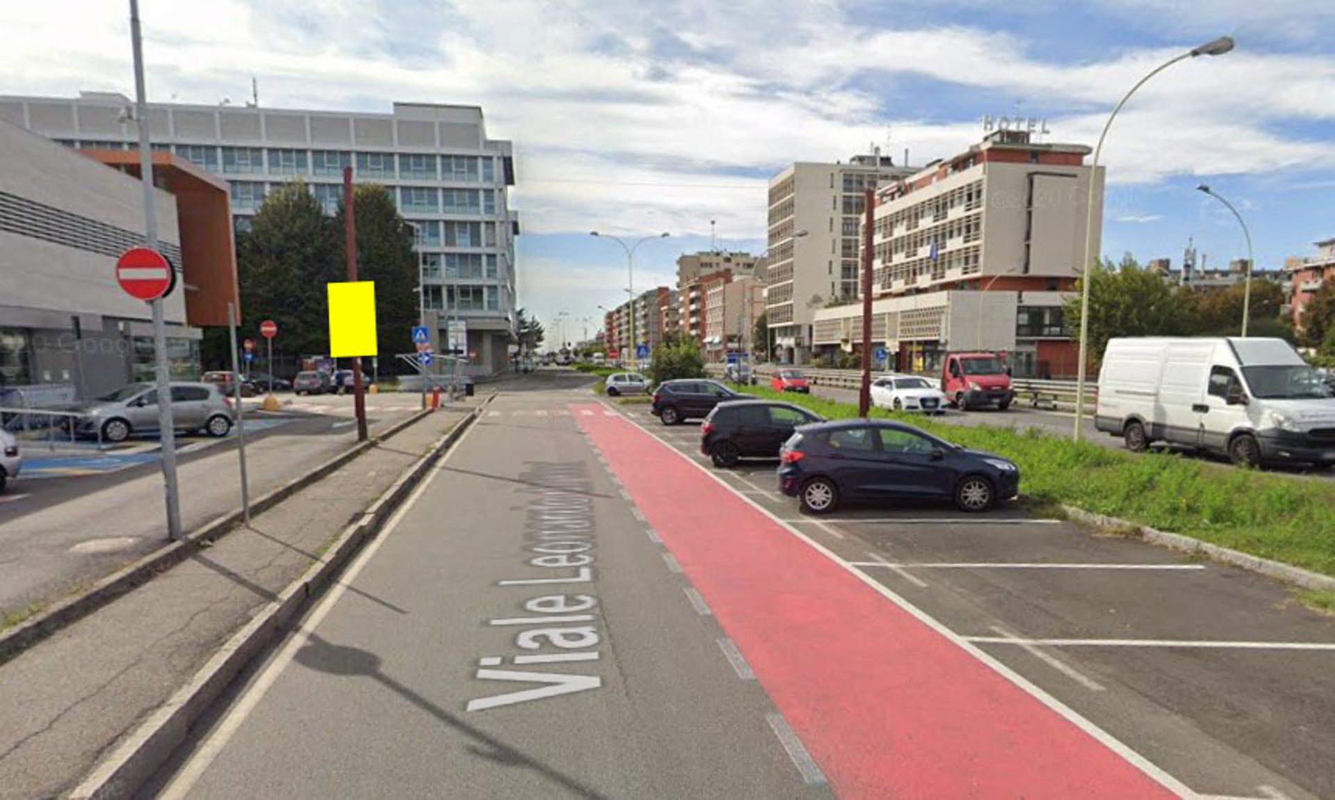 Impianto POLE MEDIA a Trezzano sul Naviglio, in zona Bar Pippo