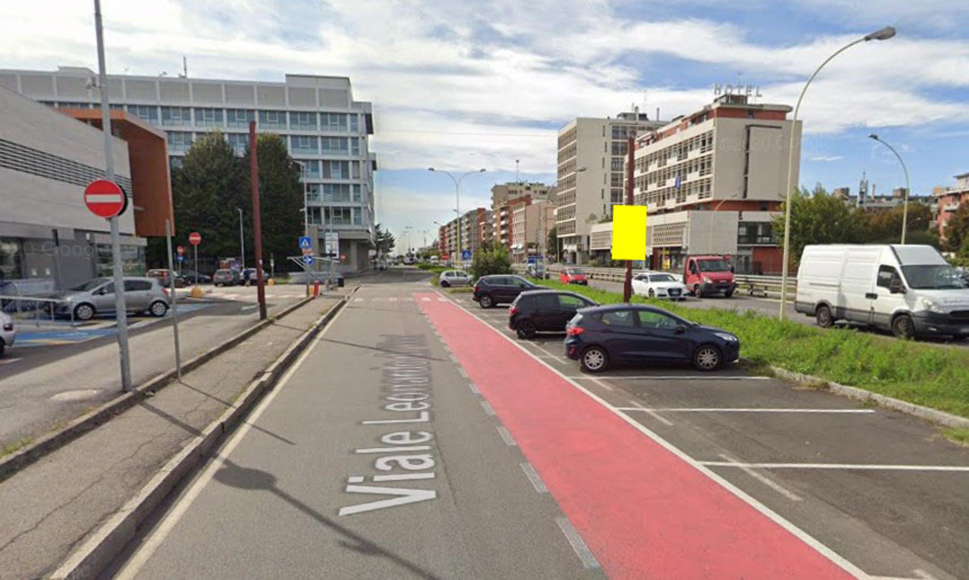 Impianto POLE MEDIA a Trezzano sul Naviglio, in zona Bar Pippo