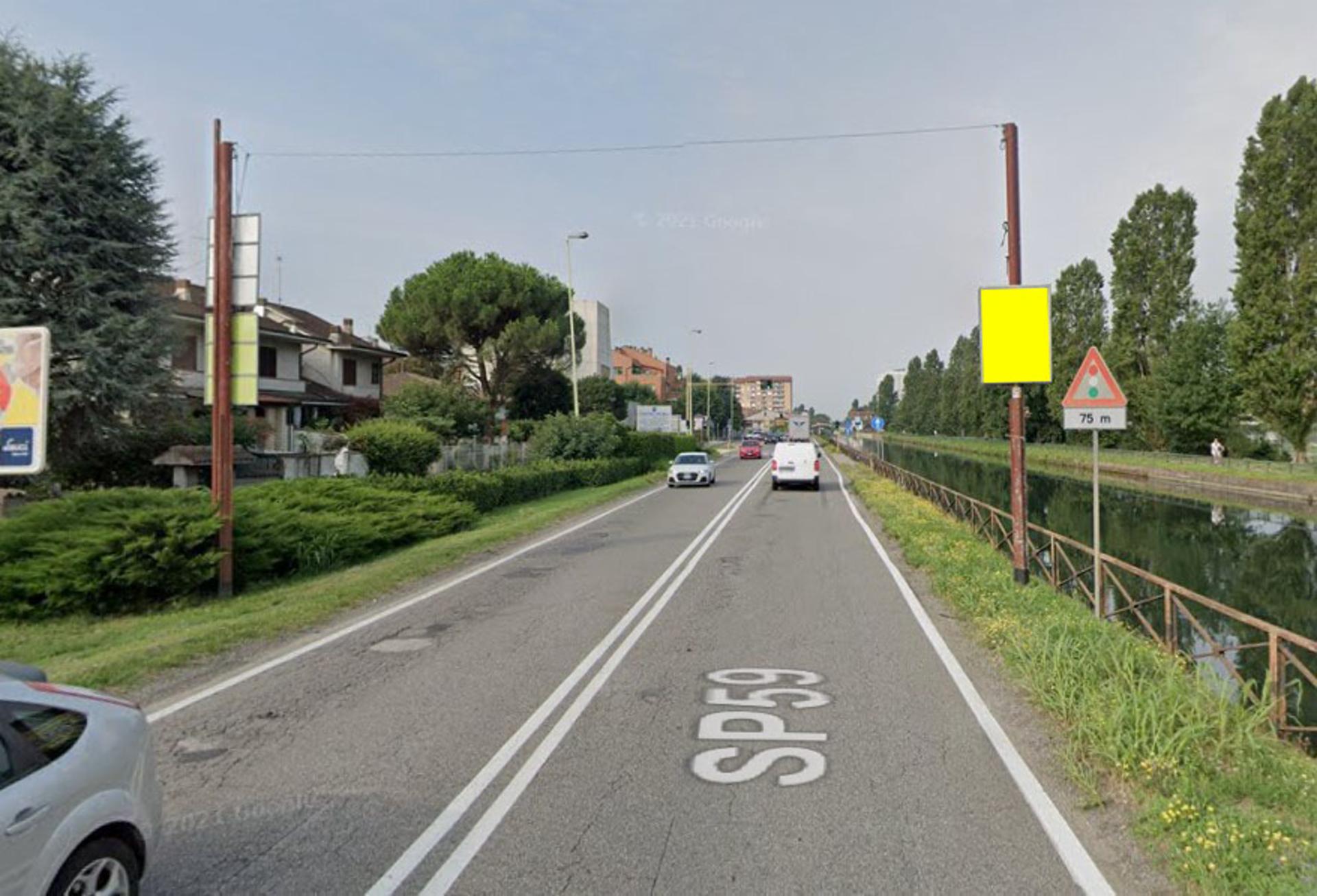 Impianto POLE MEDIA a Trezzano sul Naviglio, in zona Natalia Nails