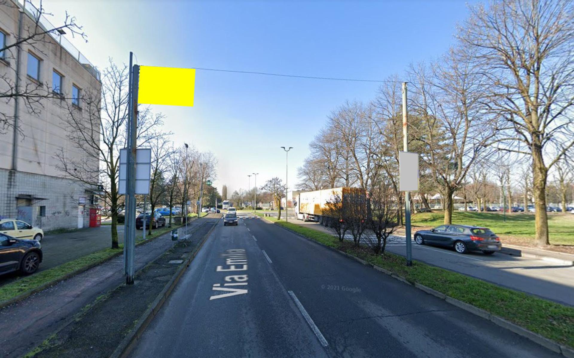 Impianto STRISCIONE a Buccinasco, in zona Centro commerciale Emilia