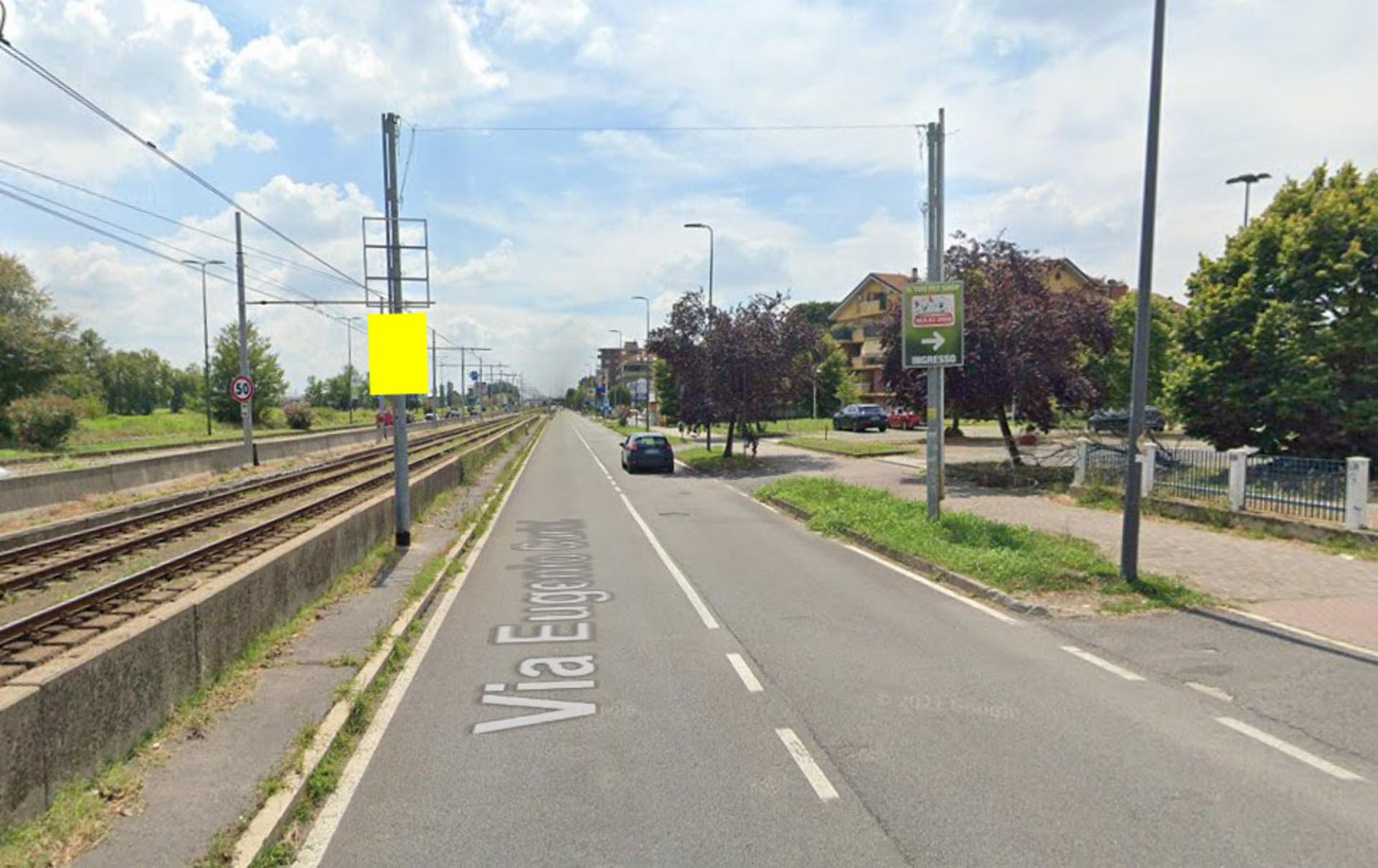 Impianto POLE MEDIA a Rozzano, in zona Ina Market
