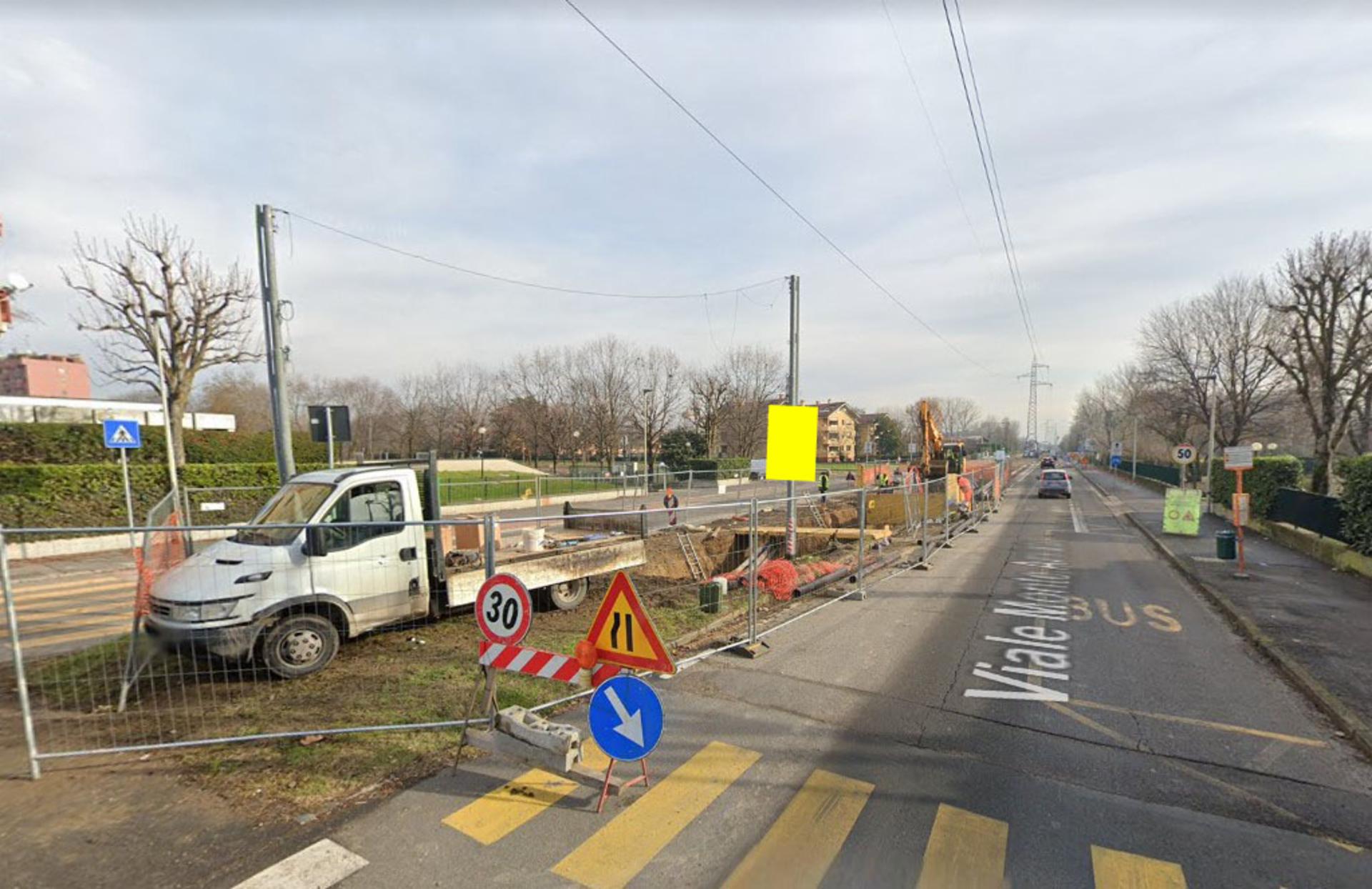 Impianto POLE MEDIA a Rozzano, in zona Scuola Primaria di Secondo Grado Curiel