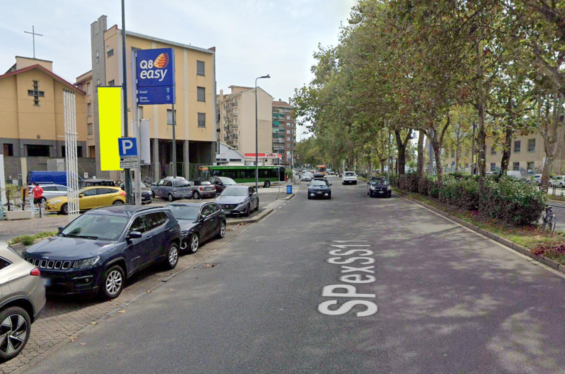 Impianto VERTICAL BANNER a Milano, in zona El Beauty