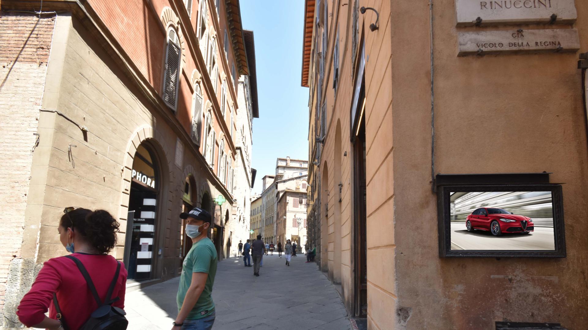 Impianto a Via Banchi di Sopra angolo Vicolo Rinuccini  Siena