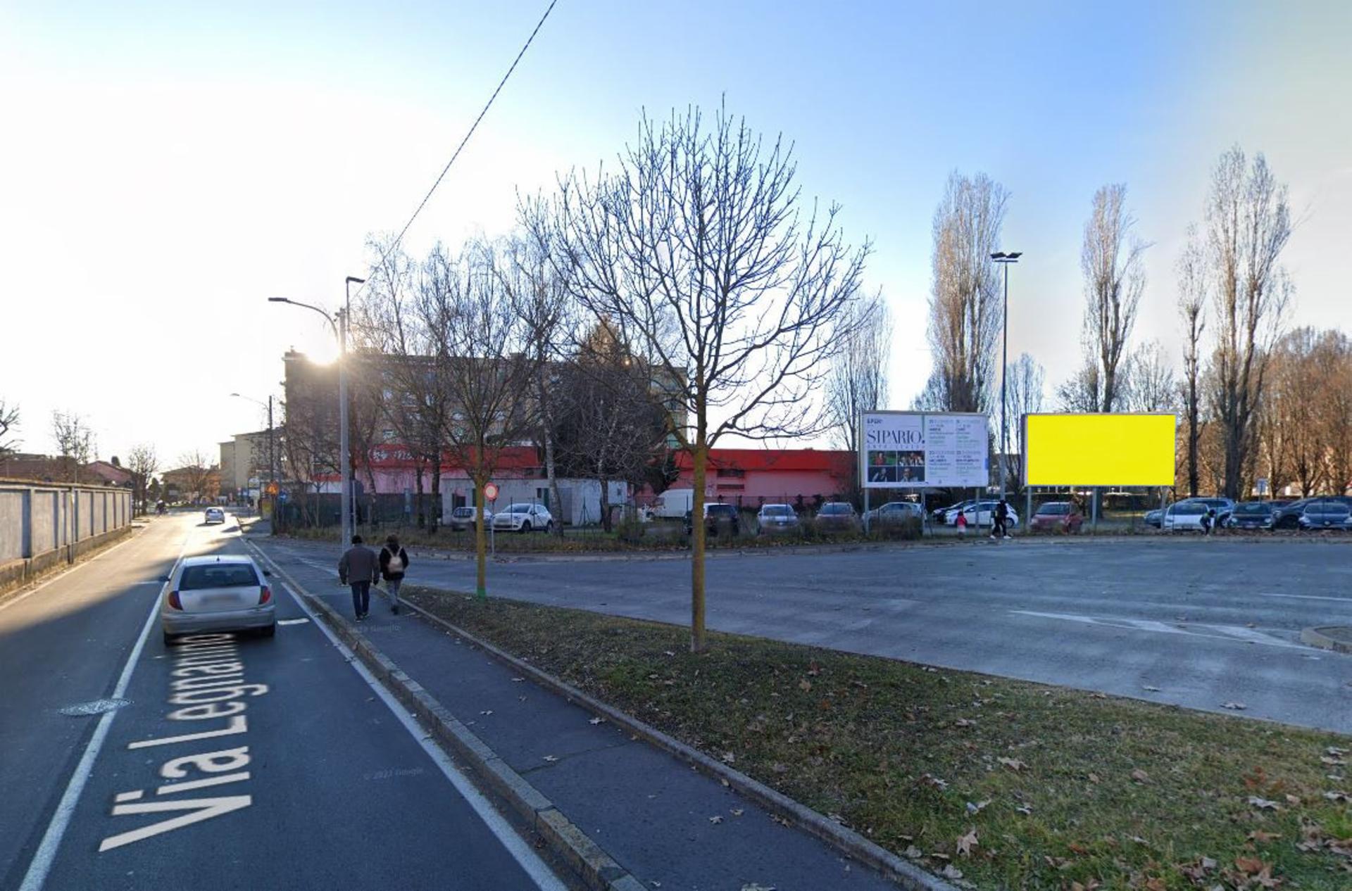 Impianto 6 X 3 a Saronno, in zona Bar jolie