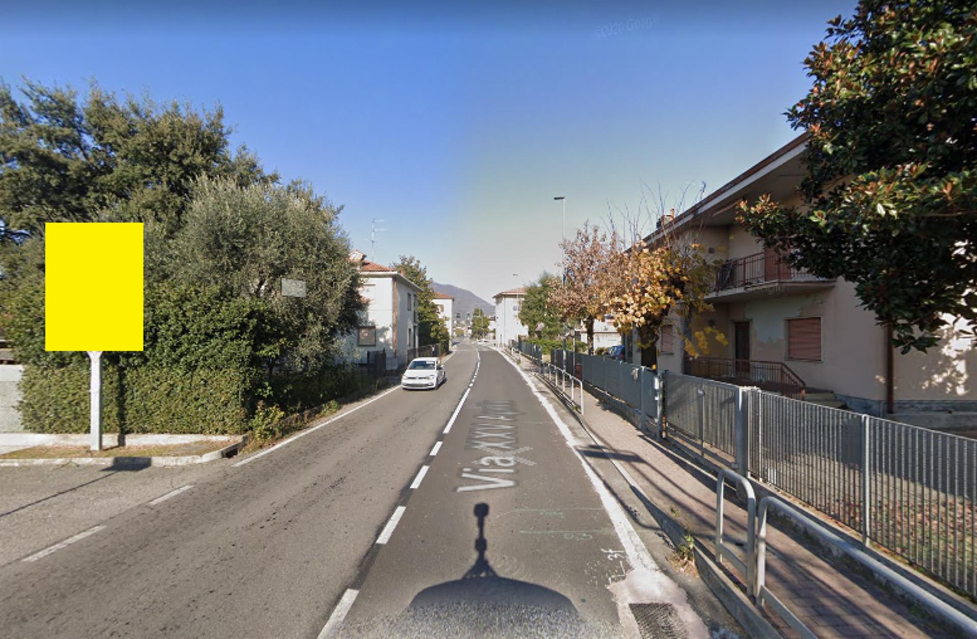 Impianto CARTELLONISTICA a Almenno San Bartolomeo, in zona Centro 