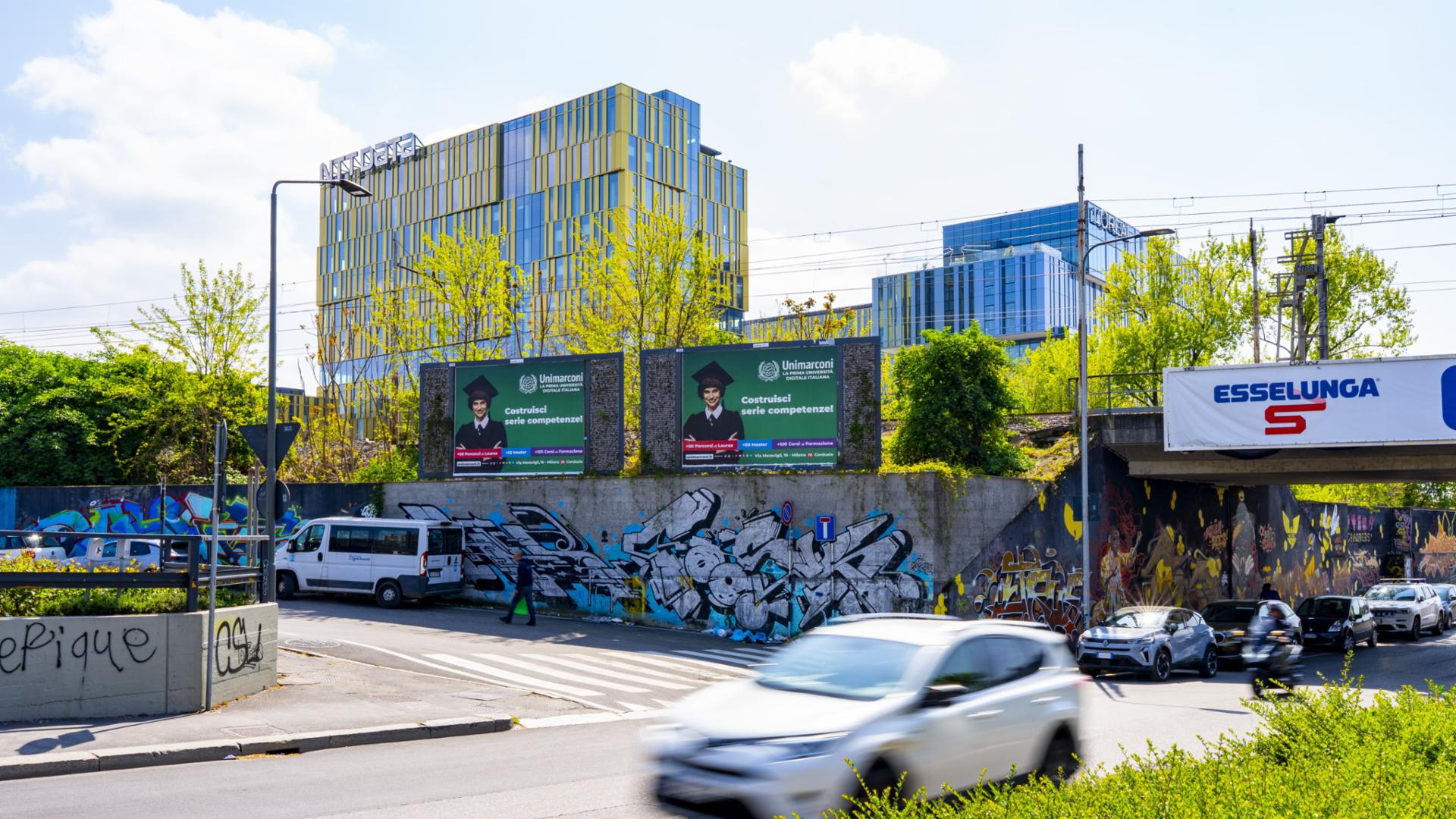 Impianto a Via Enrico Schievano -  ponte uscita lato sx  Milano