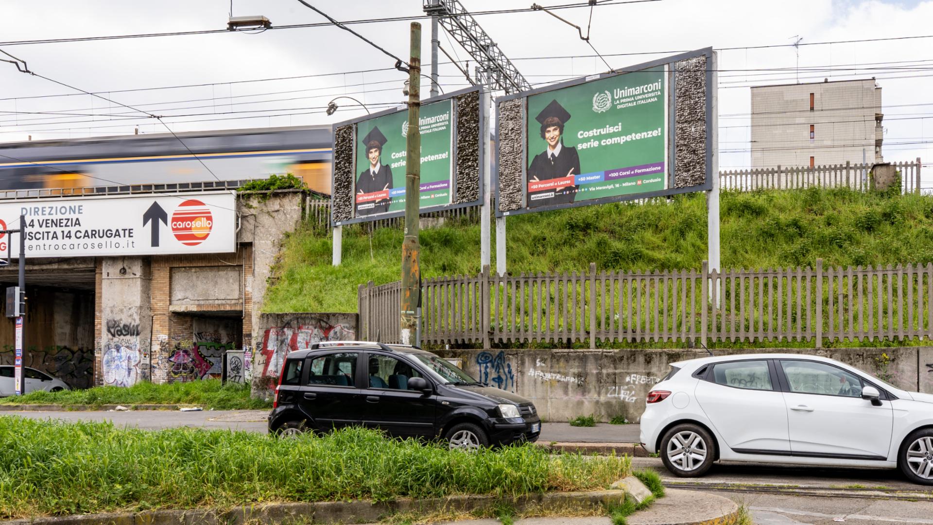 Impianto POSTER a Milano, in zona Desy's Beauty Center