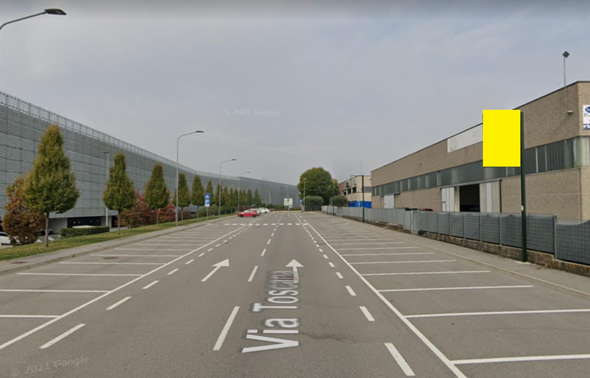 Impianto CARTELLONISTICA a Azzano San Paolo, in zona Oriocenter