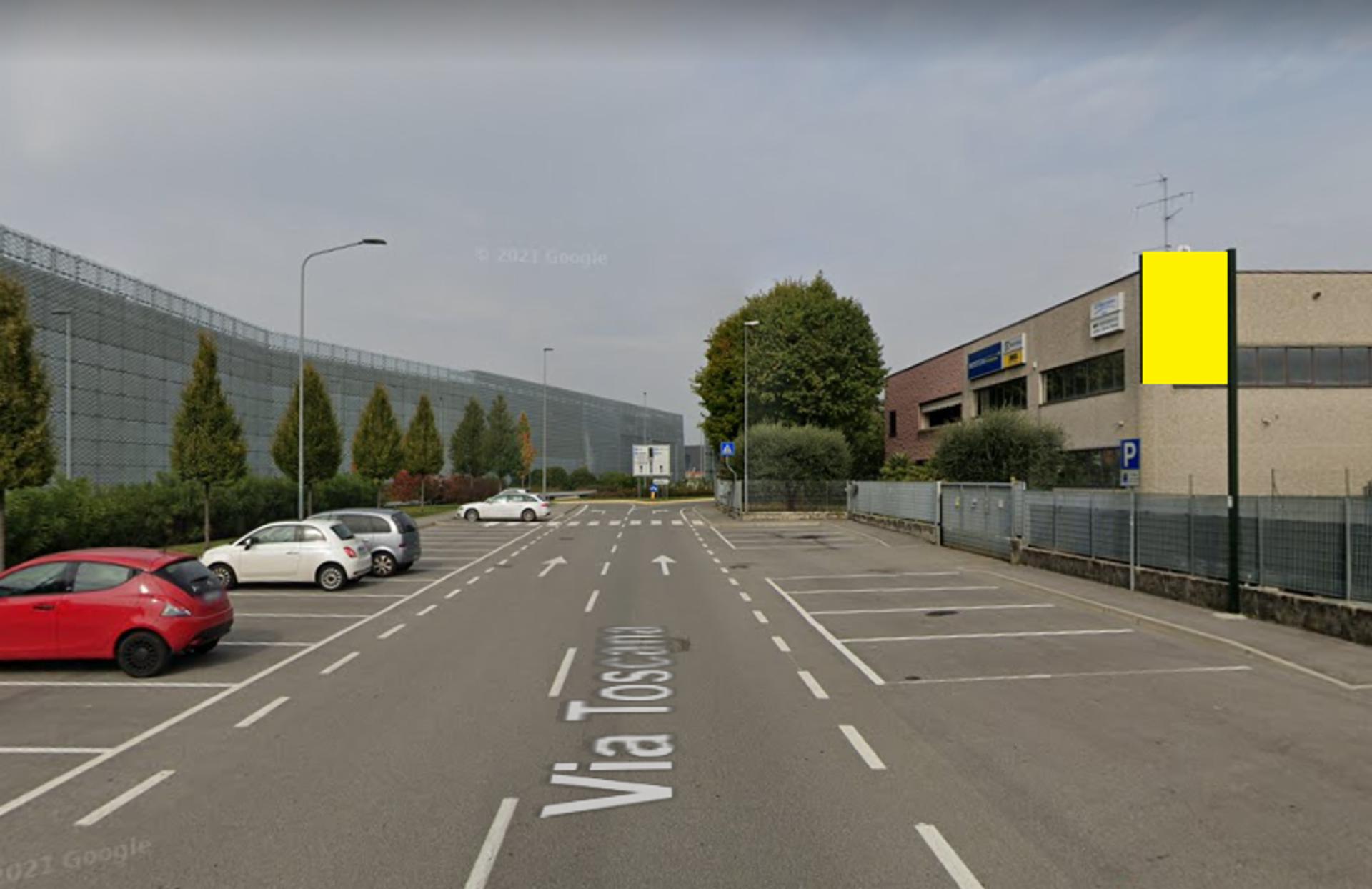 Impianto CARTELLONISTICA a Azzano San Paolo, in zona Oriocenter