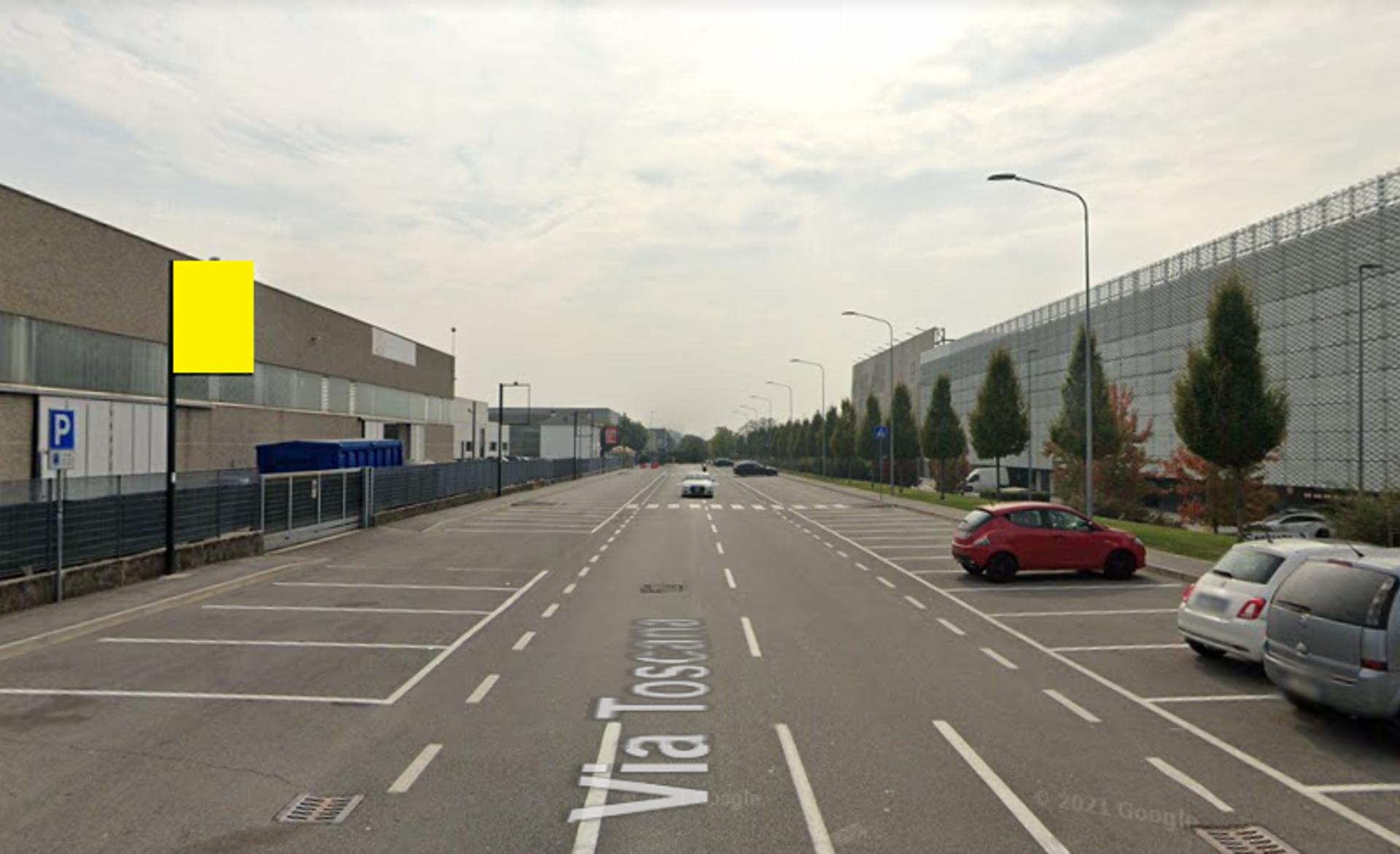 Impianto CARTELLONISTICA a Azzano San Paolo, in zona Oriocenter