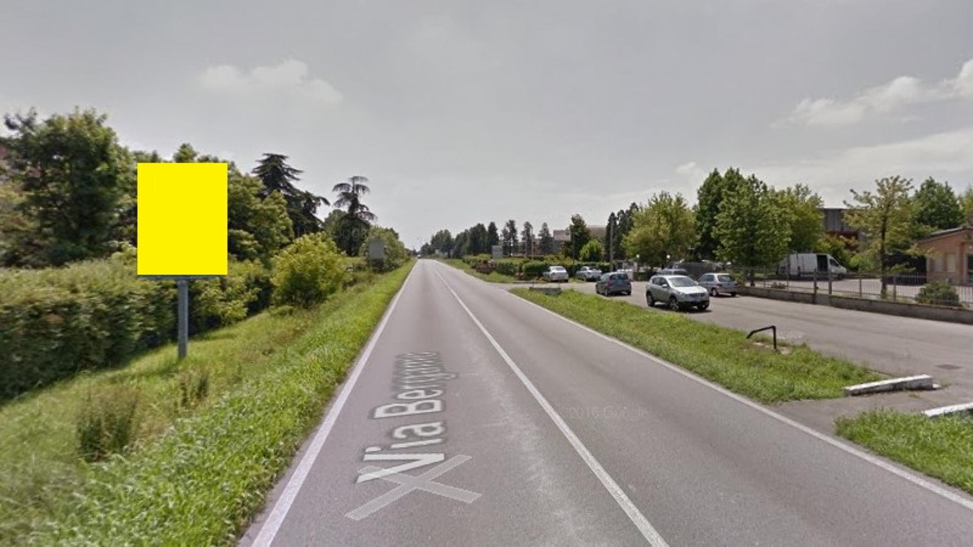 Impianto CARTELLONISTICA a Casalbuttano ed Uniti, in zona Osteria La Granda