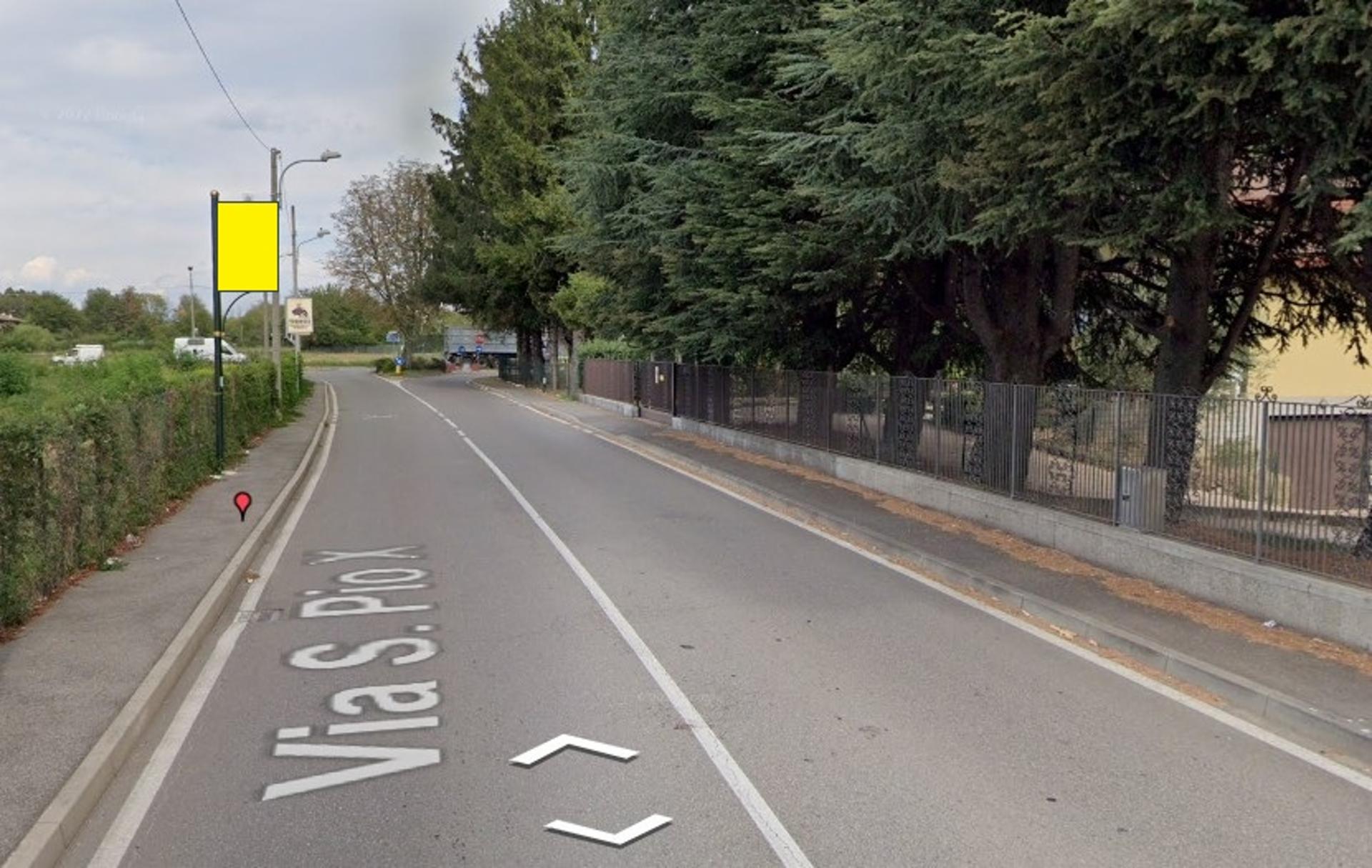 Impianto CARTELLONISTICA a Cassano Magnago, in zona PizzaClubNoLimits