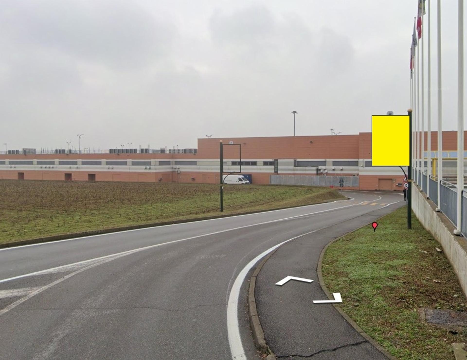 Impianto CARTELLONISTICA a Cornate d'Adda, in zona Ricci Casa