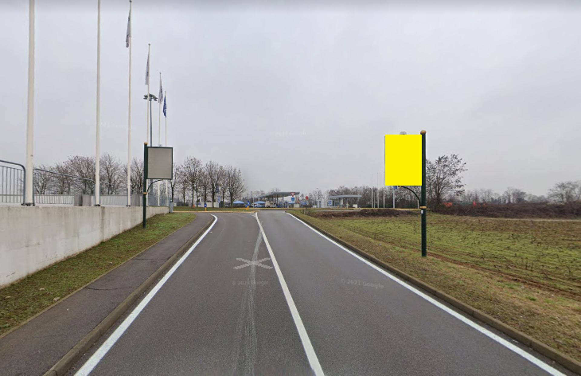 Impianto CARTELLONISTICA a Cornate d'Adda, in zona Ricci Casa