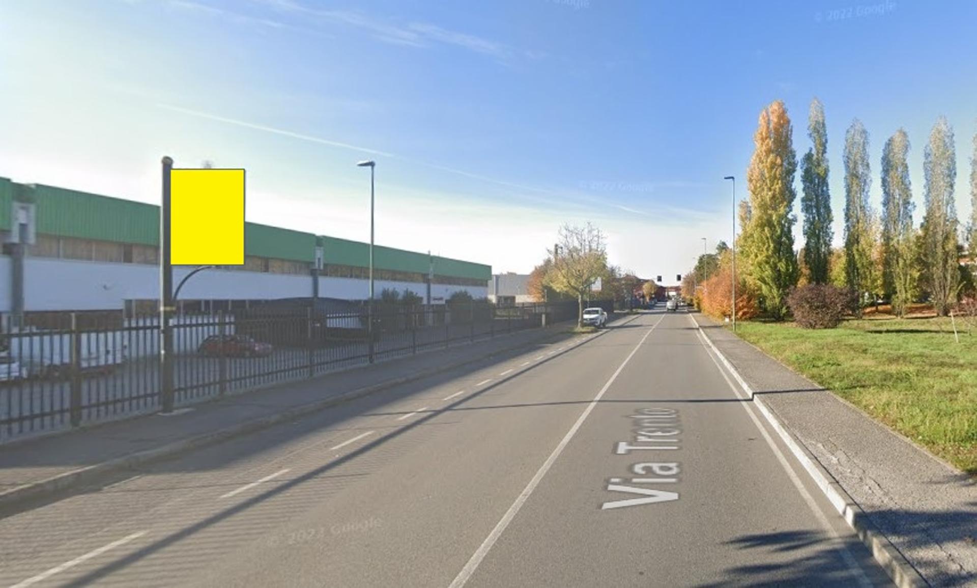 Impianto CARTELLONISTICA a Curno, in zona Mondo Convenienza