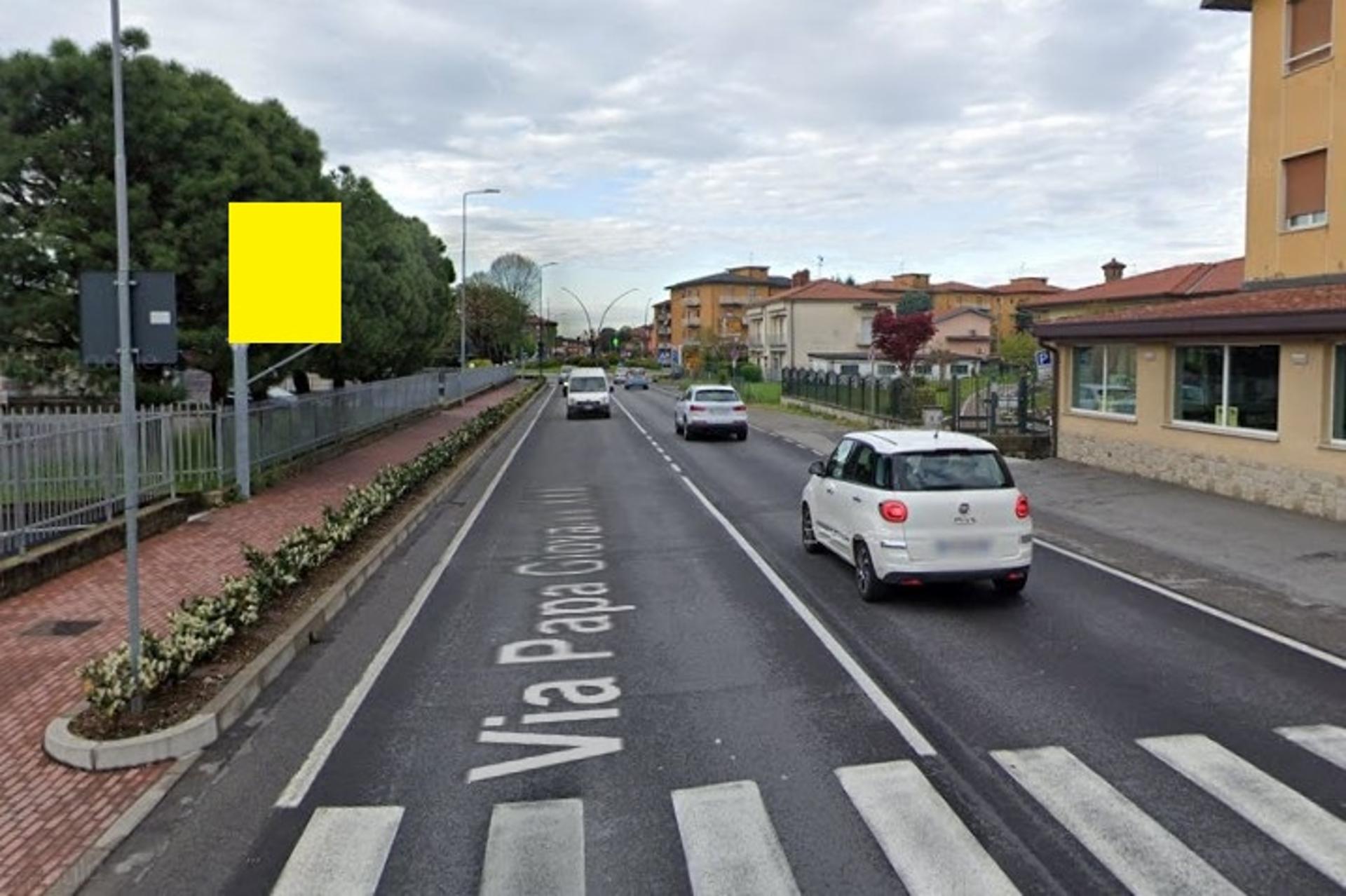 Impianto CARTELLONISTICA a Madone, in zona Da Tiziana